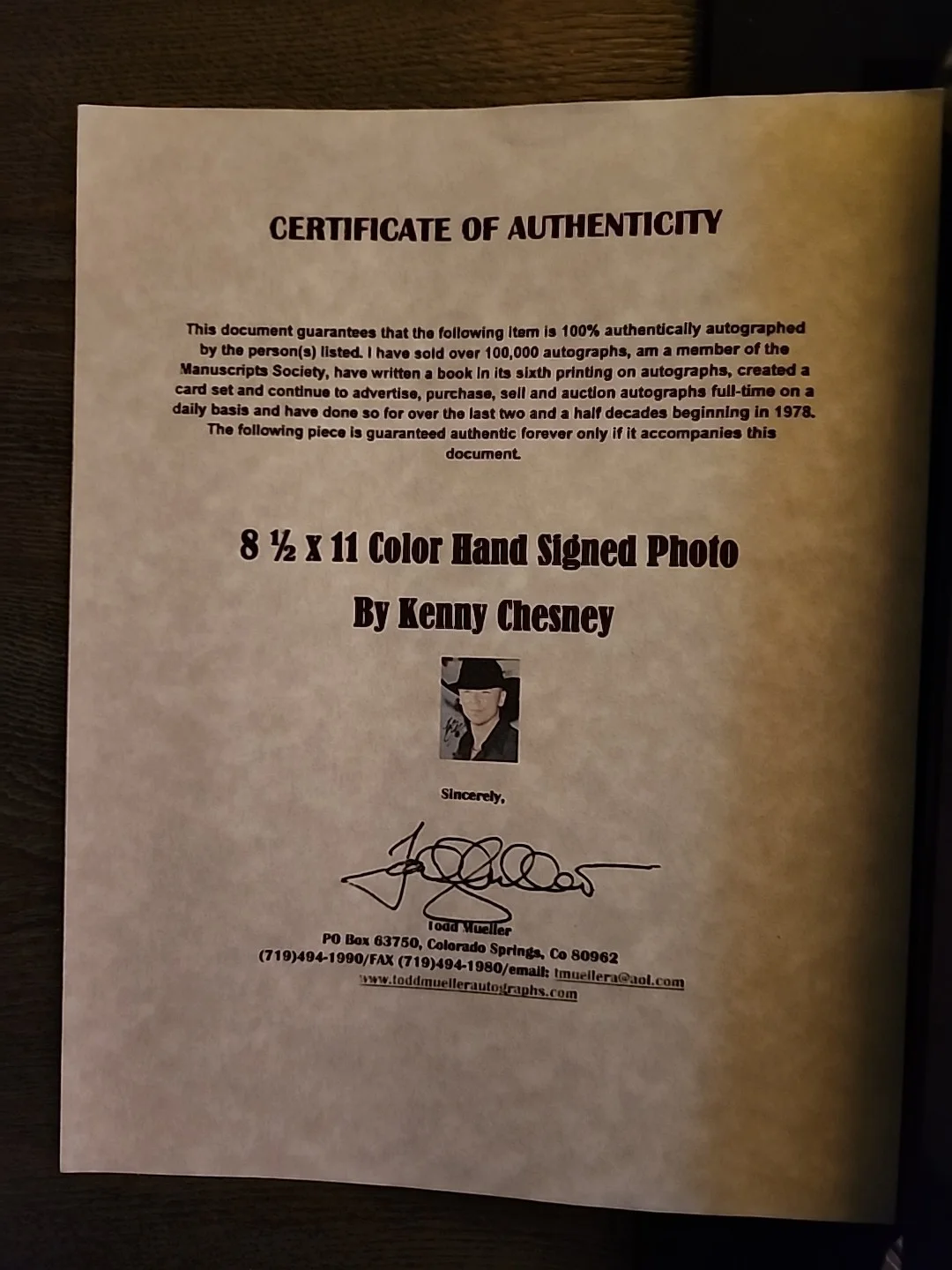 Kenny Chesney Autographed 8.5x11. Photo With COA, image 3