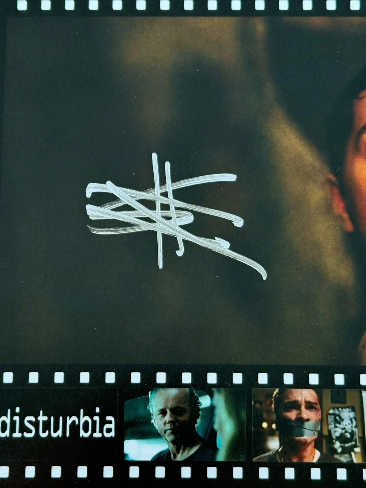 Shia LaBeouf — Shia LaBeouf SIGNED Disturbia 8x10 photo EXACT PROOF Holes Transformers JSA A, изображение 2