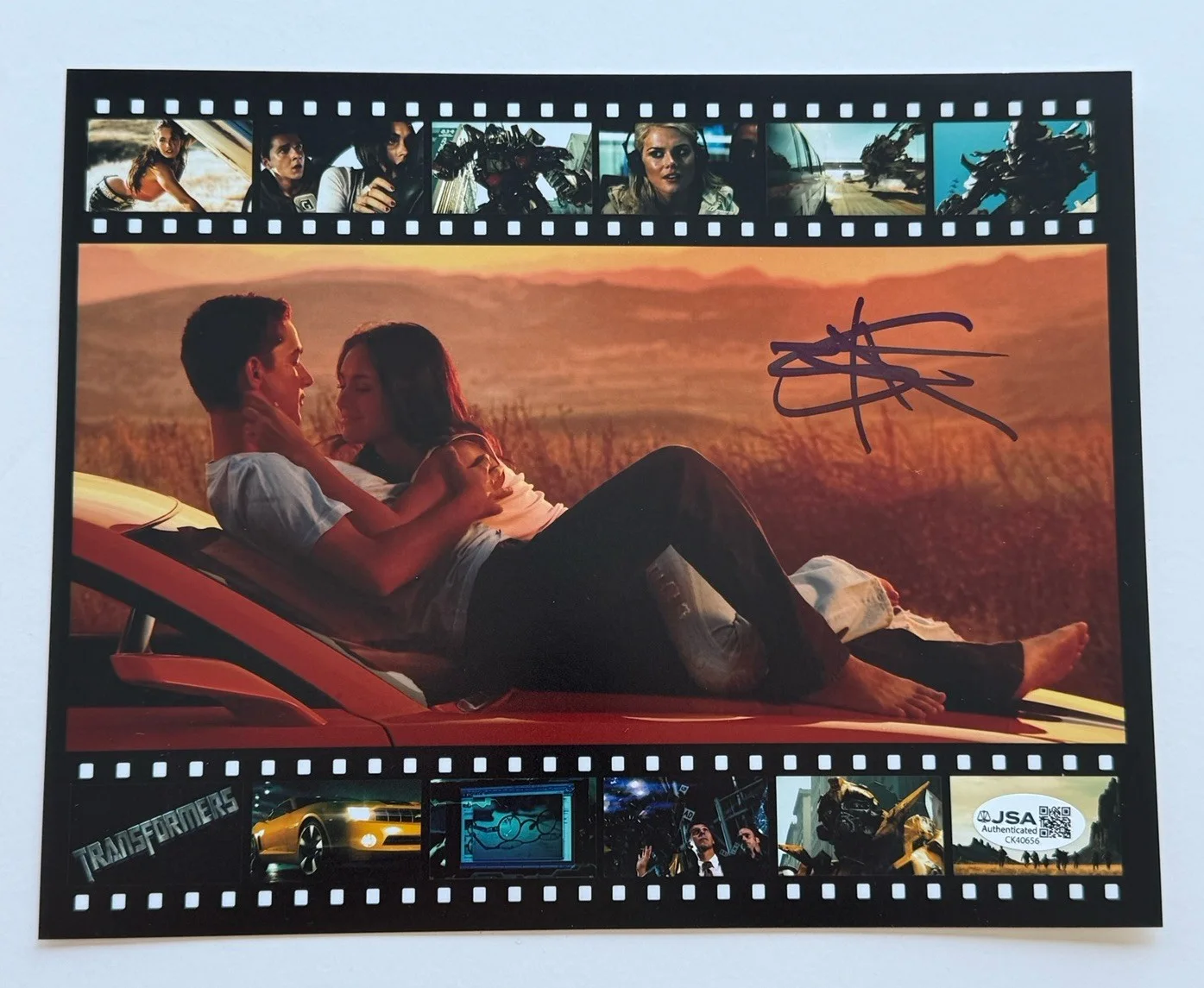 Shia LaBeouf — Shia LaBeouf SIGNED Transformers 8x10 photo EXACT PROOF Holes Disturbia JSA B