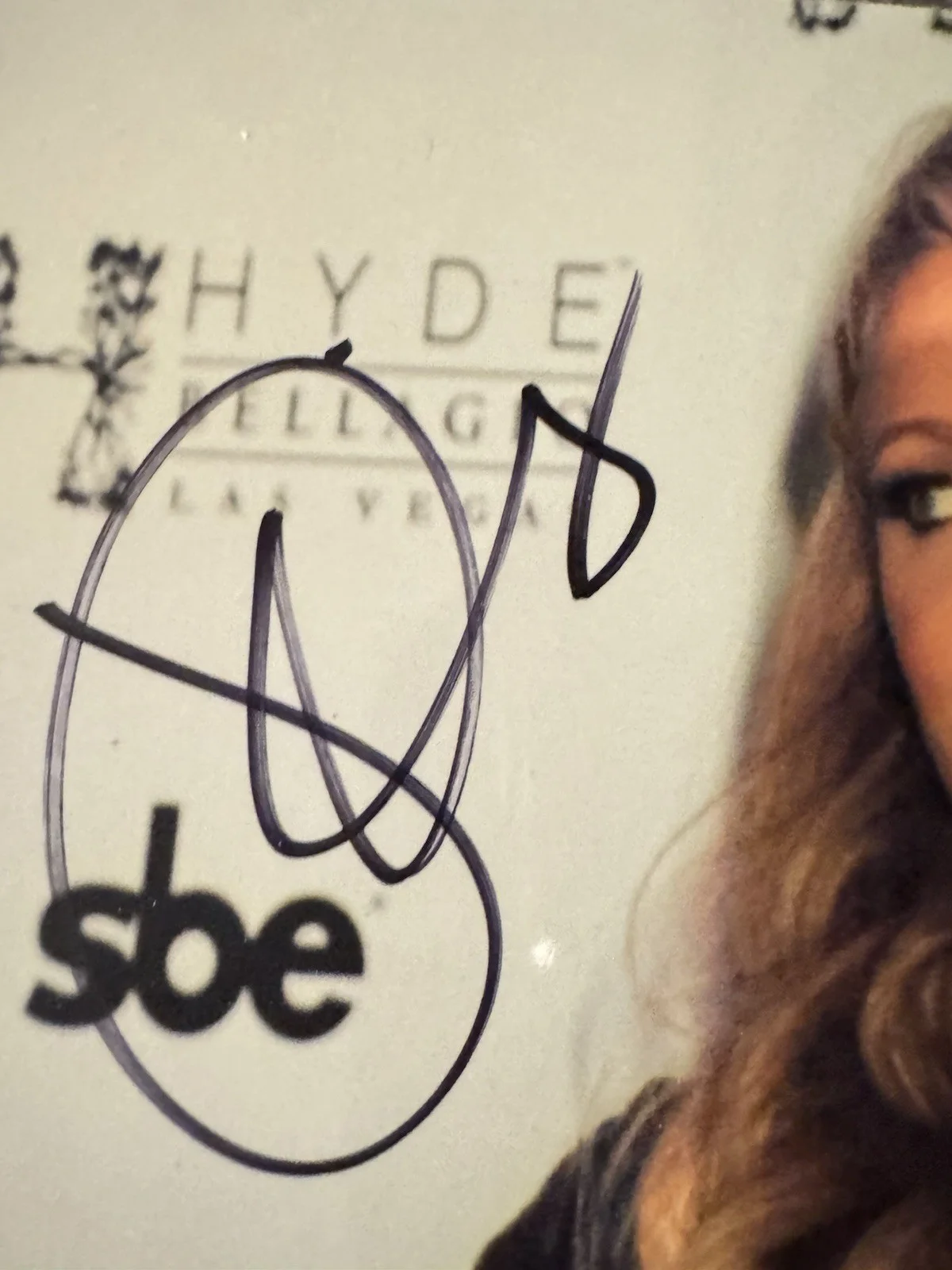 Paris Hilton autographed 8x10 Picture signed Photo and COA, изображение 2