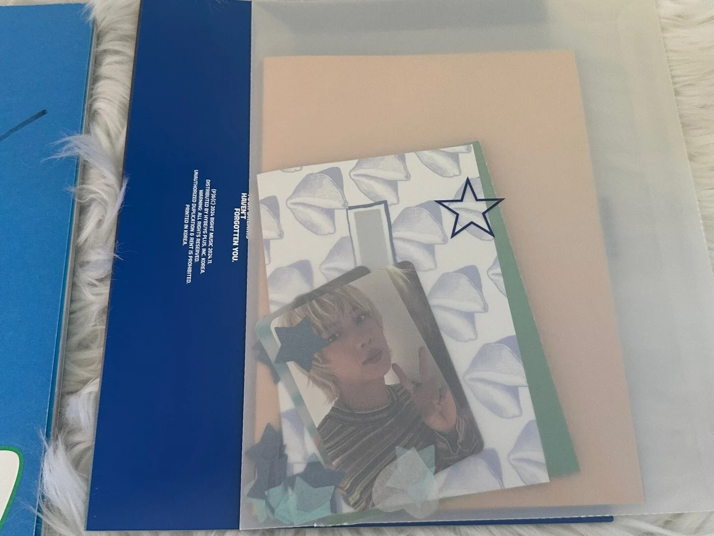BTS JIN(Seokjin) [HAPPY] Autograph(Signed) PROMO Solo ALBUM KPOP, изображение 3