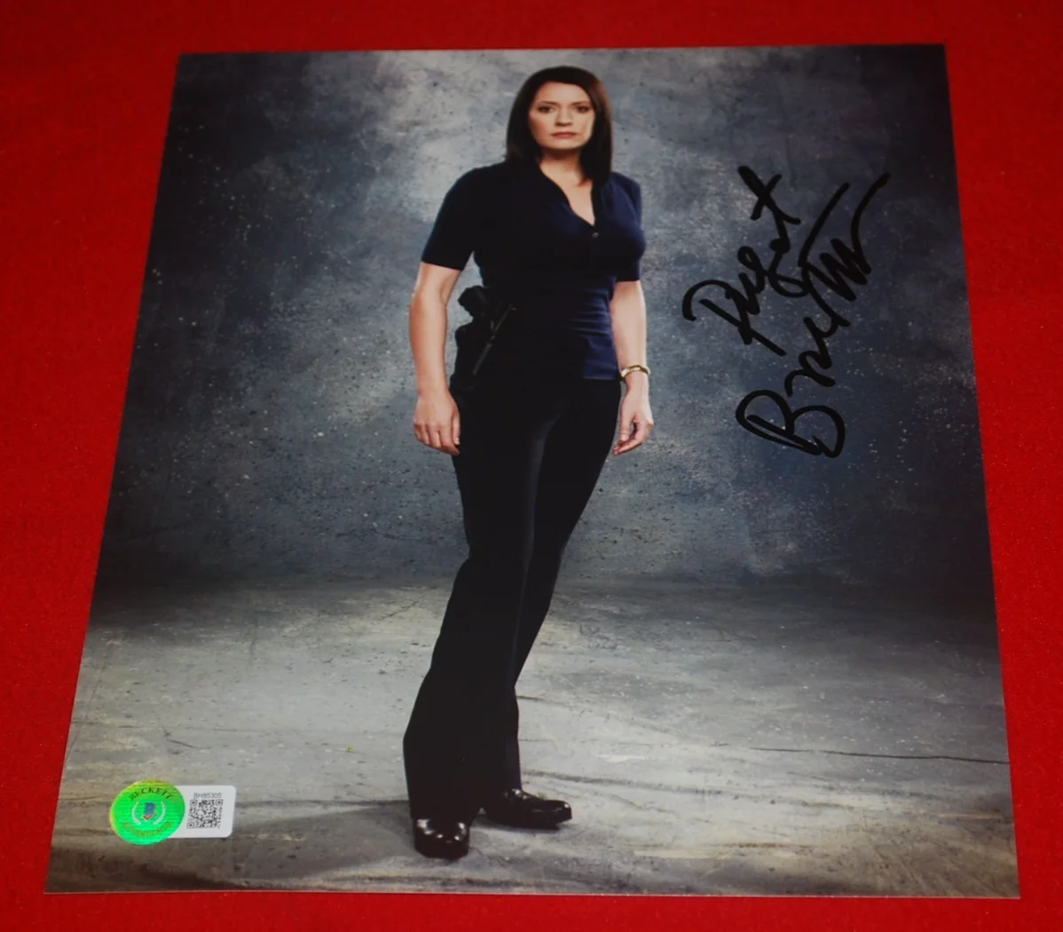 PAGET BREWSTER — PAGET BREWSTER Crimnal Minds Signed 8X10 Photo Beckett COA BH85305