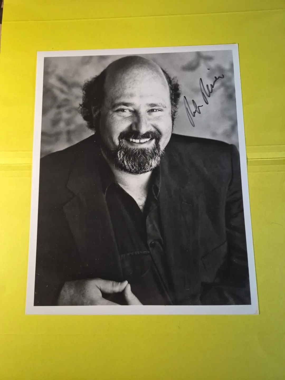 Rob Reiner — Rob Reiner Signed, Autographed photo. 8x10 No Inscription.