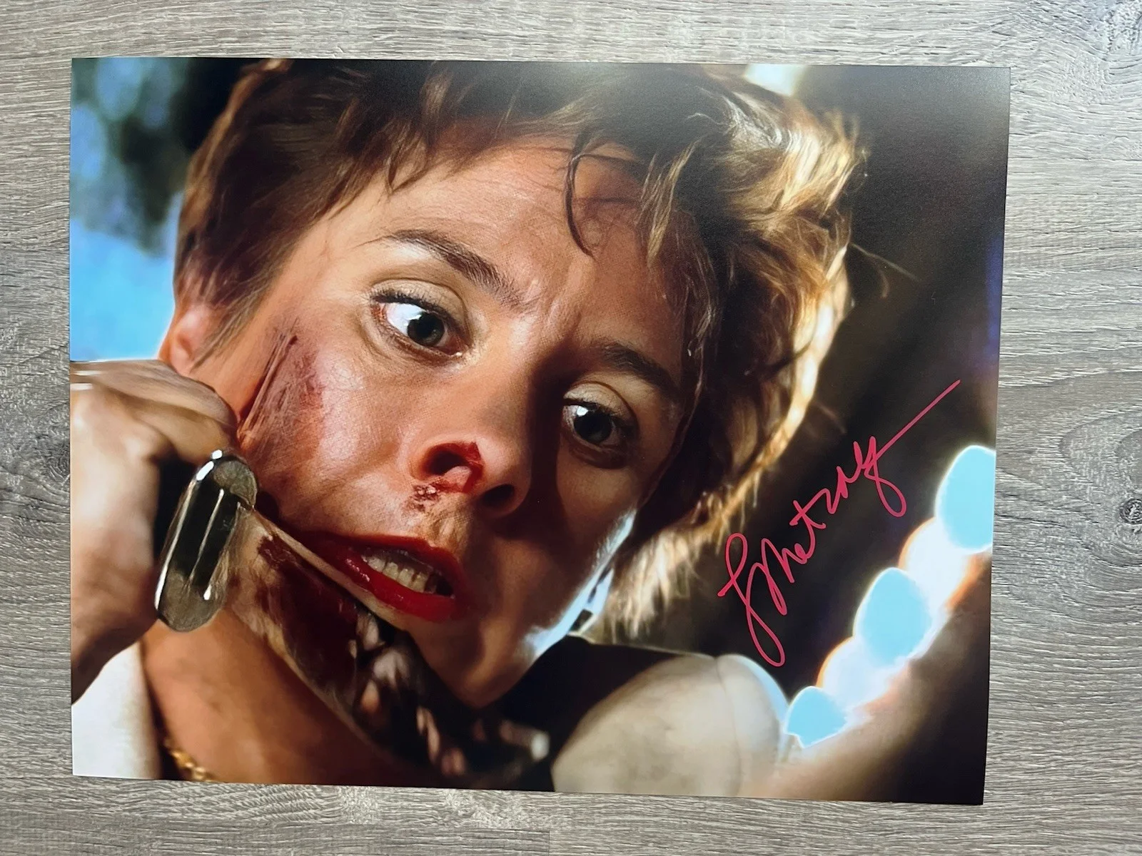 Laurie Metcalf — Laurie Metcalf Signed Scream 11x14 Photo Beckett COA Ghostface Mrs. Loomis, изображение 2