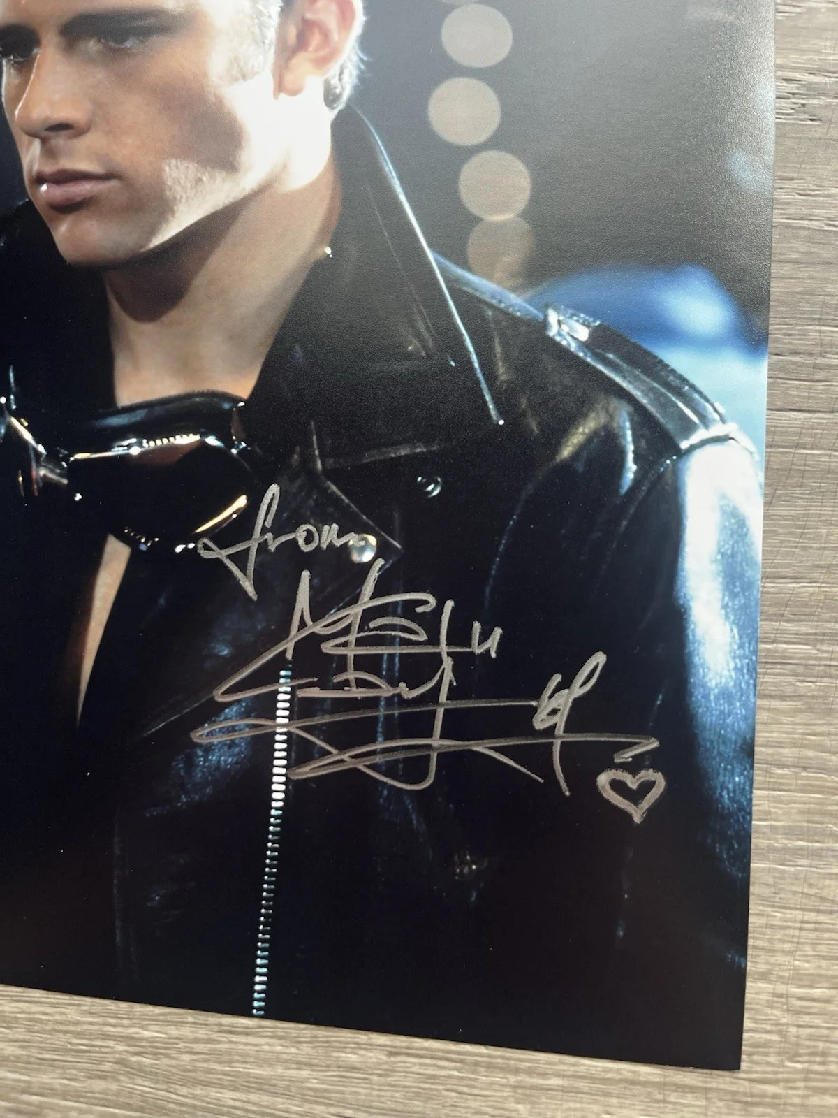 Maxwell Caulfield — QC Maxwell Caulfield Signed Michael Carrington 8x10 Photo Beckett COA Grease 2, изображение 3