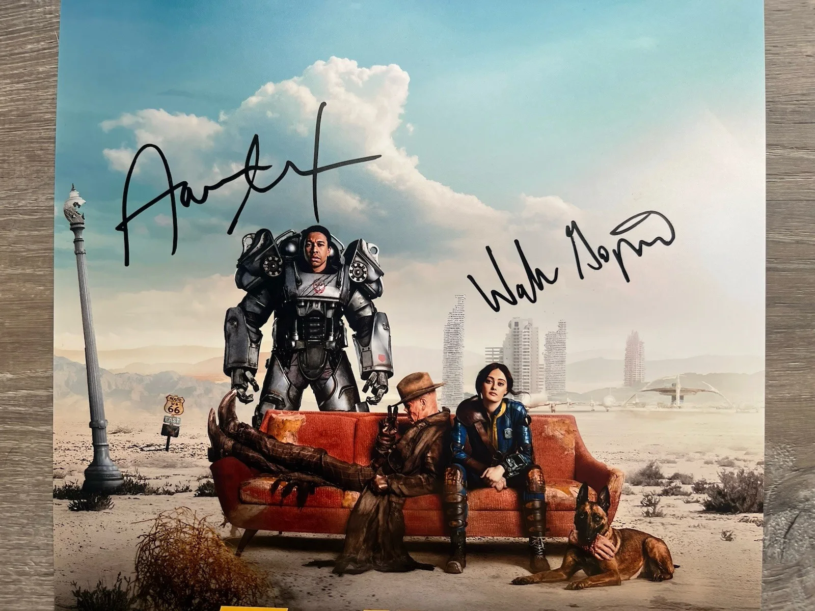 Walton Goggins — Walton Goggins Aaron Moten Signed Fallout 11x14 Photo Beckett COA Ghoul Maximus, изображение 3
