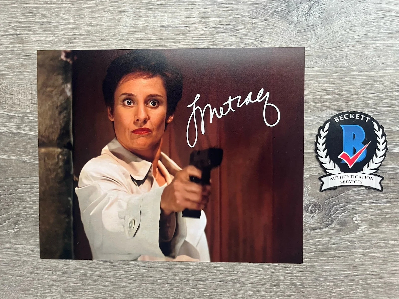 Laurie Metcalf — Laurie Metcalf Signed Scream 8x10 Photo Beckett COA Ghostface Mrs. Loomis