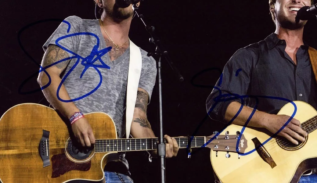 LOVE AND THEFT LILES & GUNDERSON DUAL SIGNED AUTOGRAPHED 11x14 PHOTO PSA/DNA, изображение 2