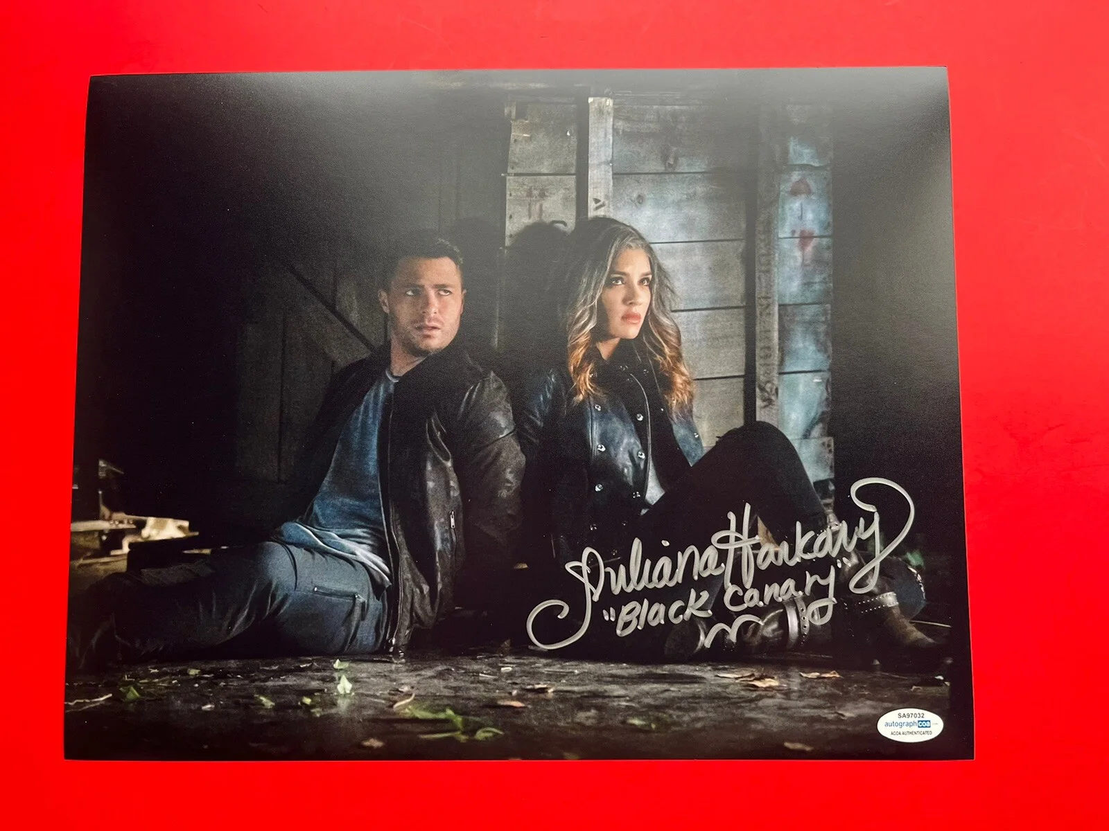 Juliana Harkavy — Juliana Harkavy Signed Black Canary 11x14 Photo ACOA Arrow DC Dinah Drake, image 2