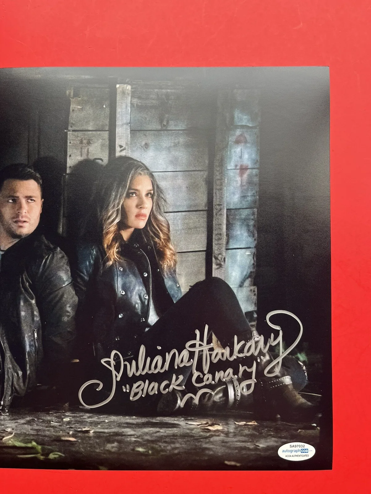 Juliana Harkavy — Juliana Harkavy Signed Black Canary 11x14 Photo ACOA Arrow DC Dinah Drake, image 3