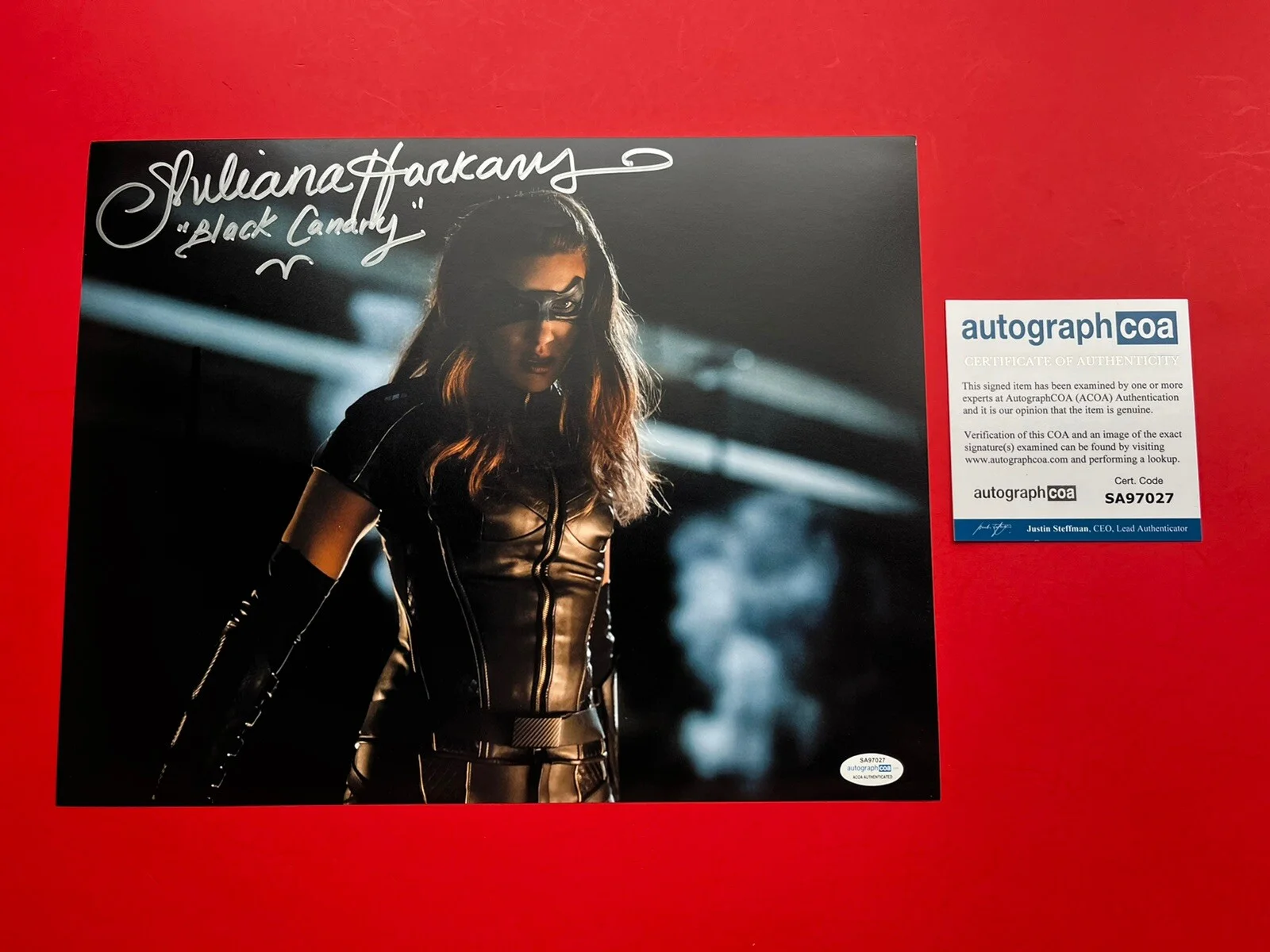 Juliana Harkavy — QC Juliana Harkavy Signed Black Canary 11x14 Photo ACOA Arrow DC Dinah Drake