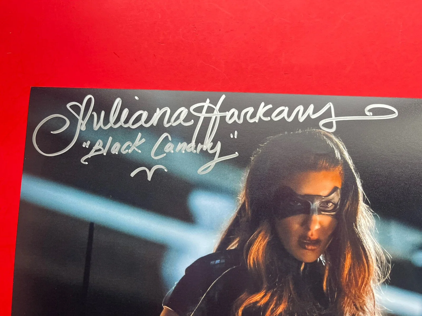 Juliana Harkavy — QC Juliana Harkavy Signed Black Canary 11x14 Photo ACOA Arrow DC Dinah Drake, изображение 4