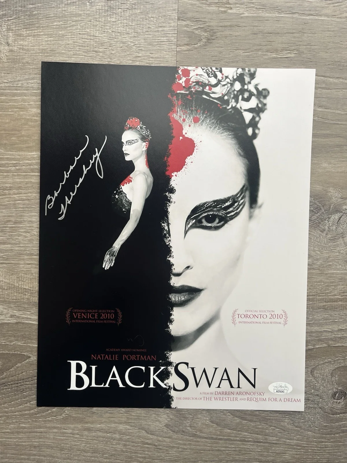 Barbara Hershey — Barbara Hershey Signed Black Swan 11x14 Movie Photo JSA COA, image 2