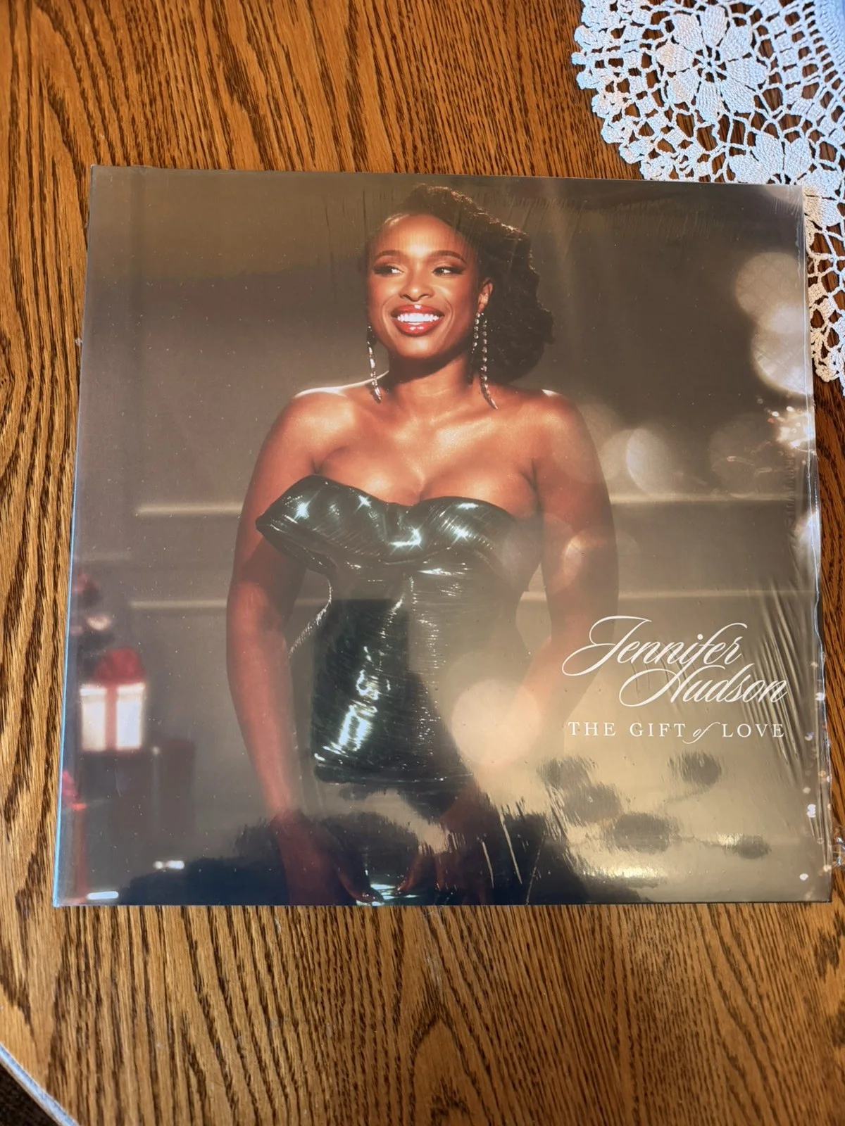 SIGNED Jennifer Hudson The Gift Of Love Gold Colored Vinyl-Holiday Album SEALED, изображение 3