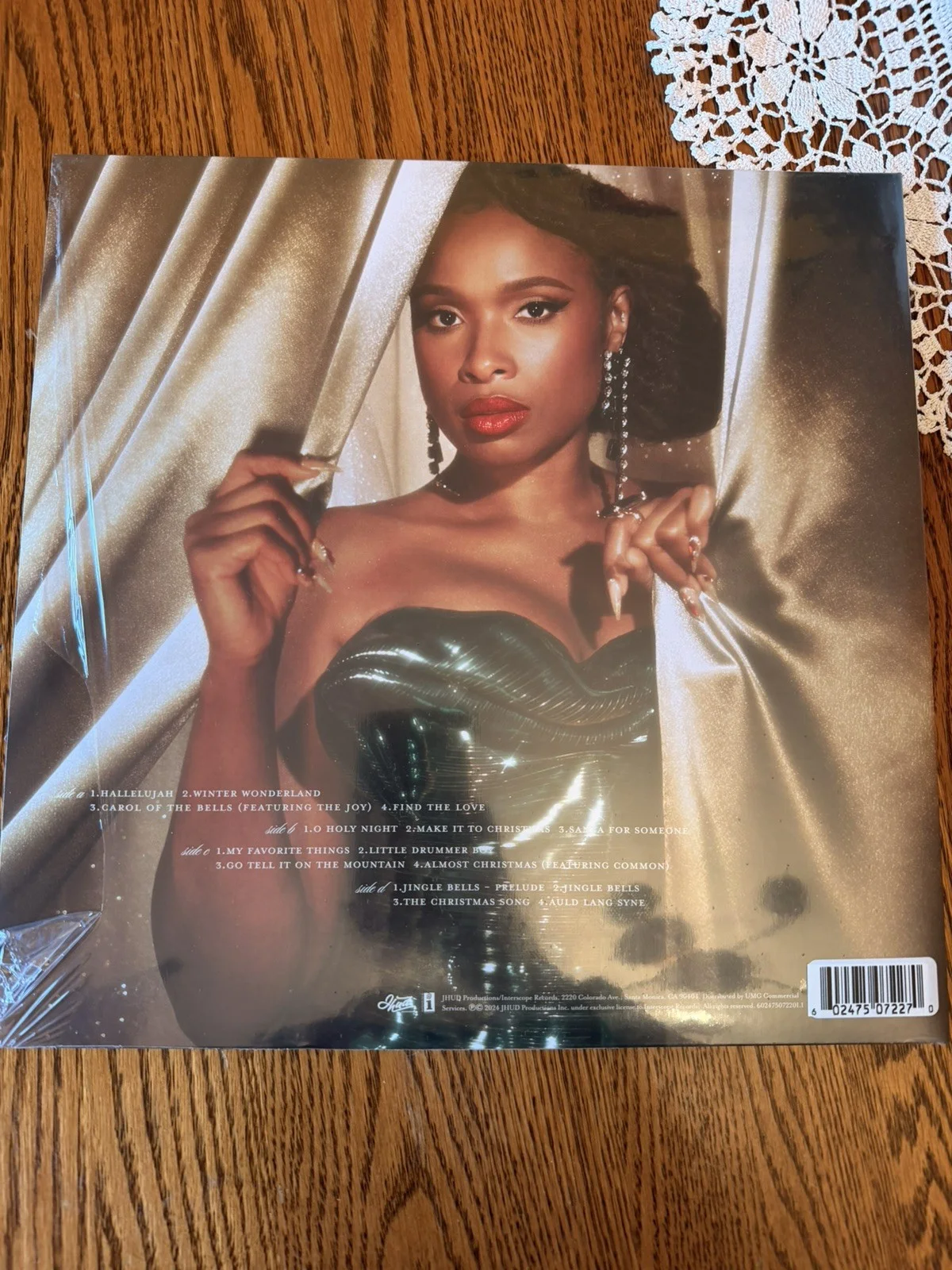 SIGNED Jennifer Hudson The Gift Of Love Gold Colored Vinyl-Holiday Album SEALED, изображение 4