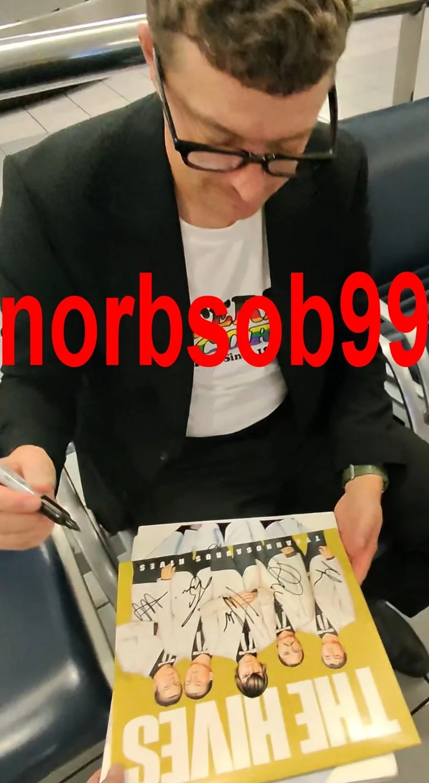 THE HIVES SIGNED AUTOGRAPH TYRANNOSAURUS HIVES VINYL RECORD ALBUM w/EXACT PROOF, изображение 5