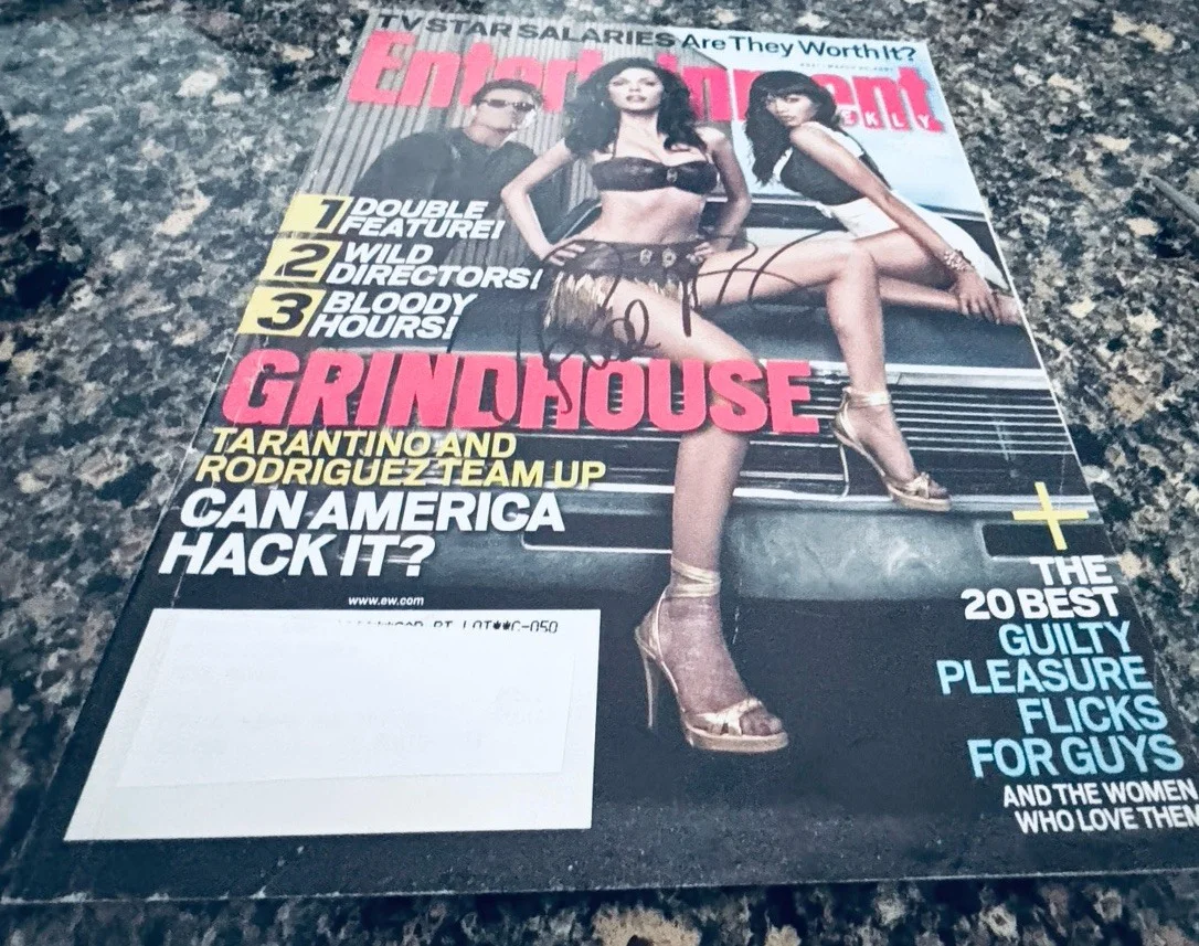 Rose Mcgowan — ROSE McGOWAN SIGNED AUTOGRAPHED 2007 ENTERTAINMENT WEEKLY Magazine, image 2