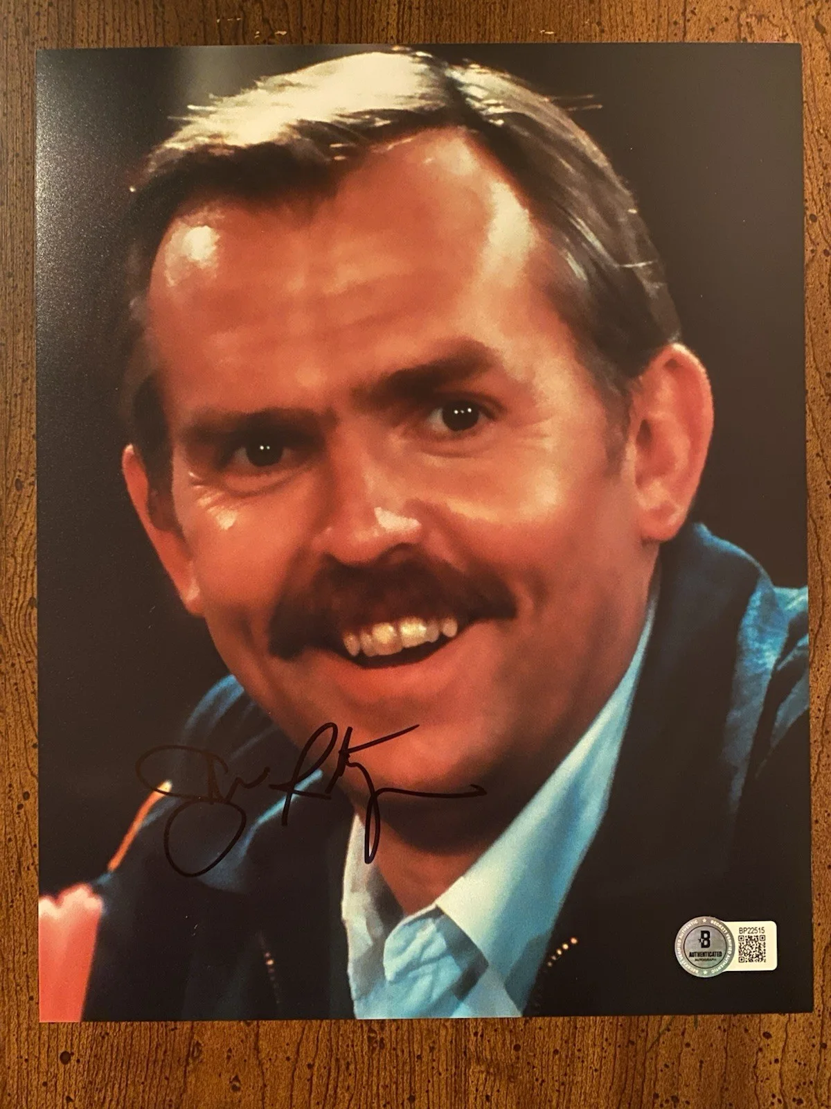 John Ratzenberger — John Ratzenberger Signed Autographed 8x10 Photo Cheers Cliff Clavin Beckett BAS