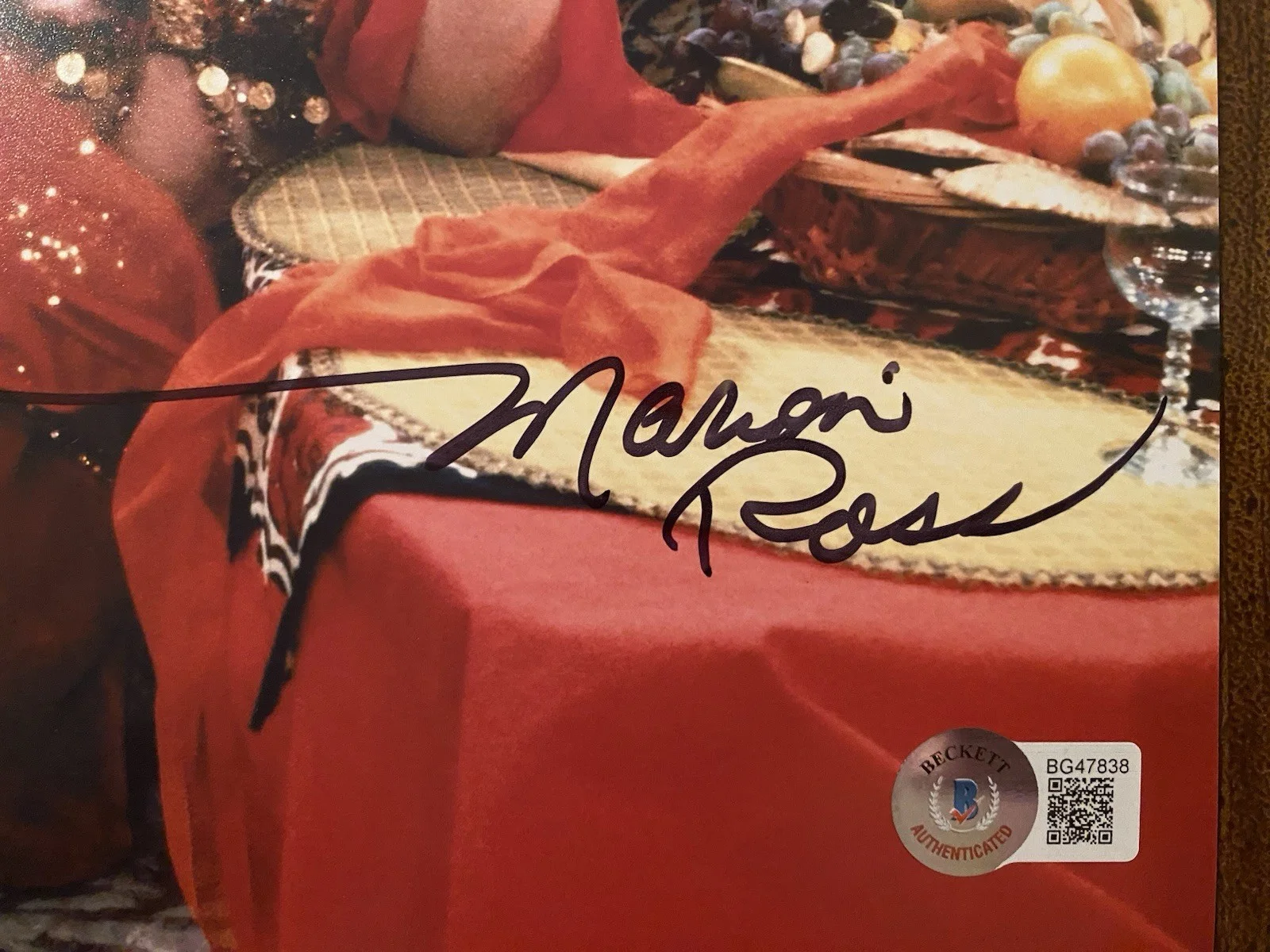 Marion Ross — Marion Ross Signed Autographed Photo With COA Happy Days Costume Beckett BAS, image 2