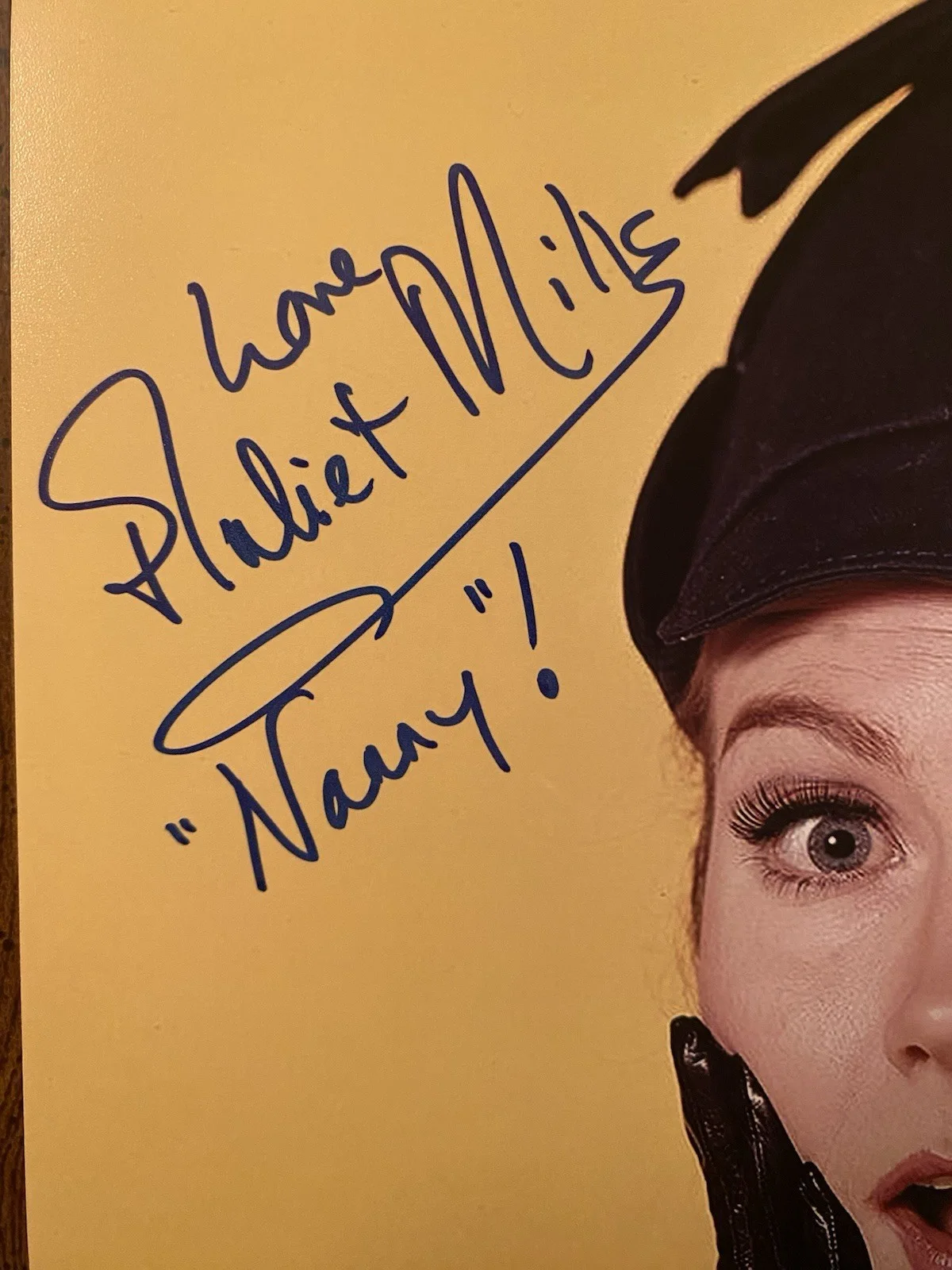 Juliet Mills — Juliet Mills Signed Autographed Photo Nanny And The Professor Beckett BAS, изображение 2