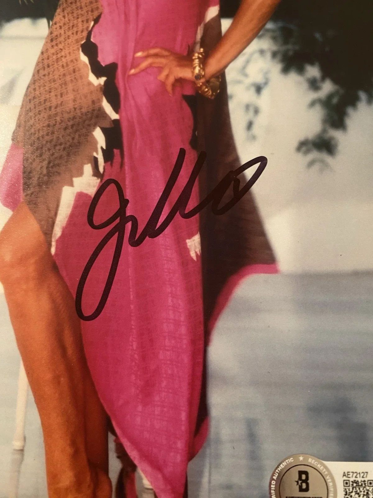 Joan Collins — Joan Collins Signed Autographed 8x10 Photo Dynasty Star Trek Beckett BAS, image 3
