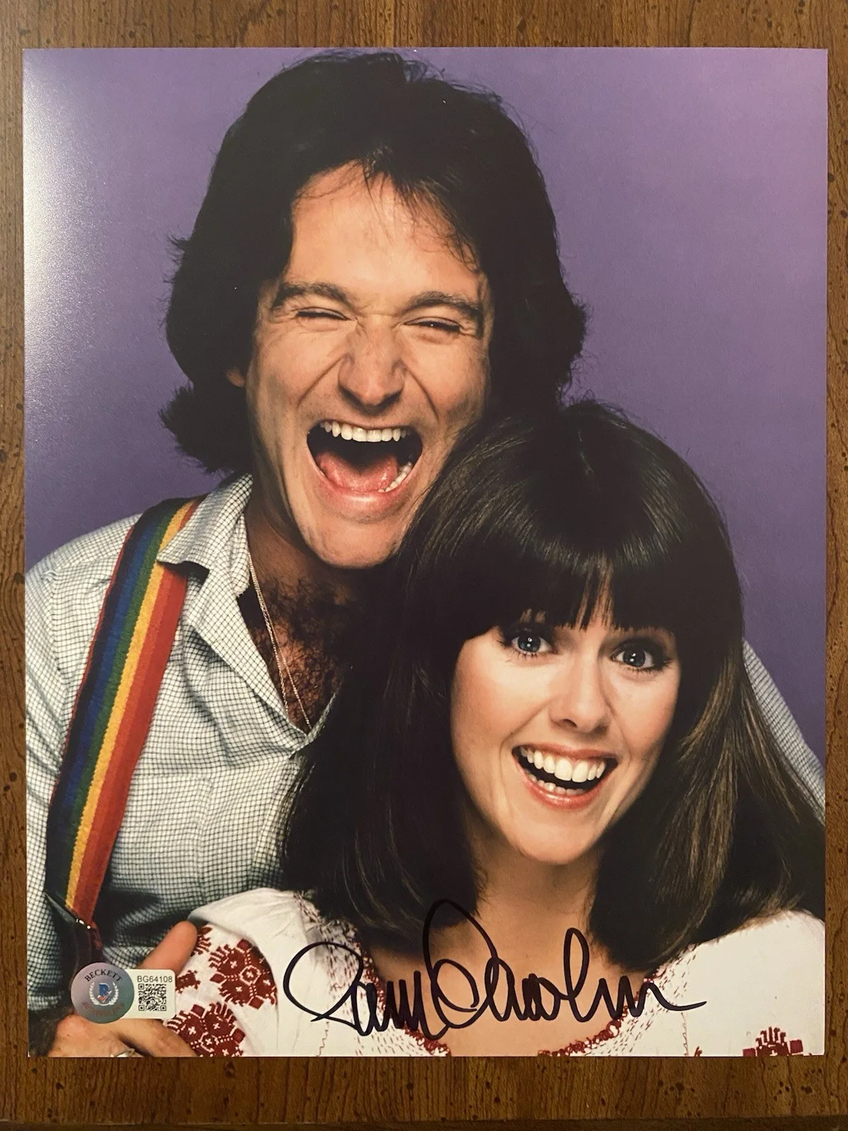 Pam Dawber — Pam Dawber Signed Autographed Photo Mork And Mindy Robin Williams Beckett BAS