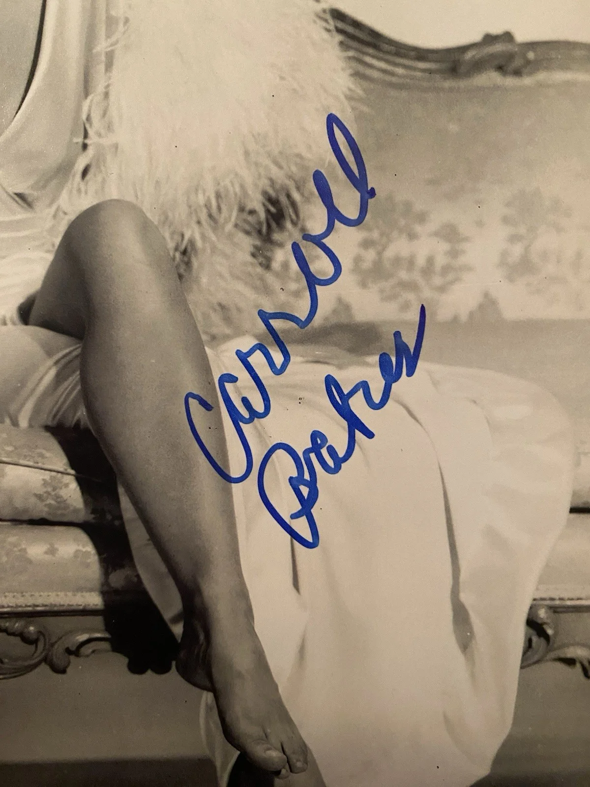 Carroll Baker — Carroll Baker Signed Autographed Photo Harlow Baby Doll Carpetbaggers Beckett, изображение 2