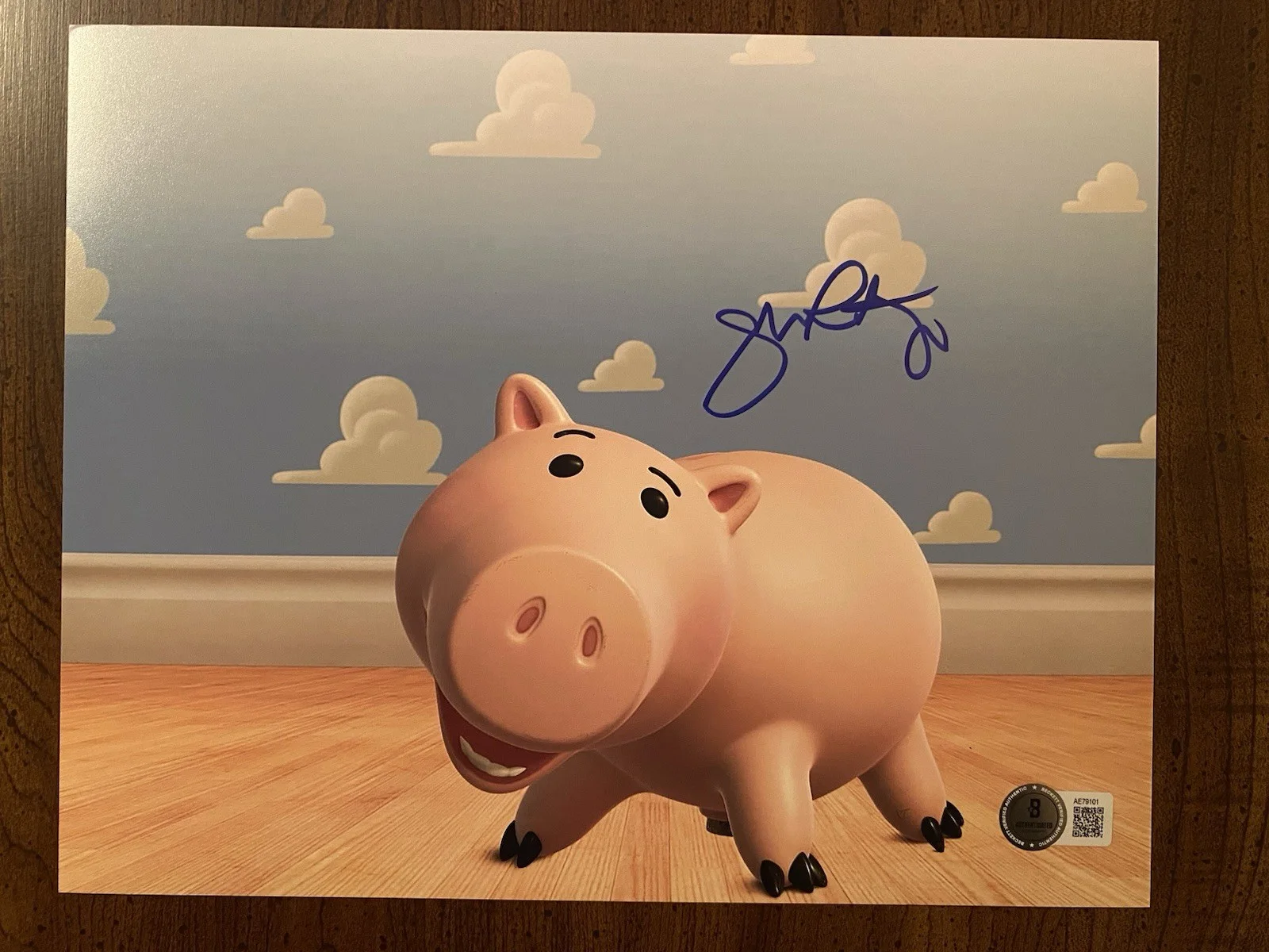 John Ratzenberger — John Ratzenberger Signed Autographed 8x10 Photo Toy Story Ham Beckett BAS