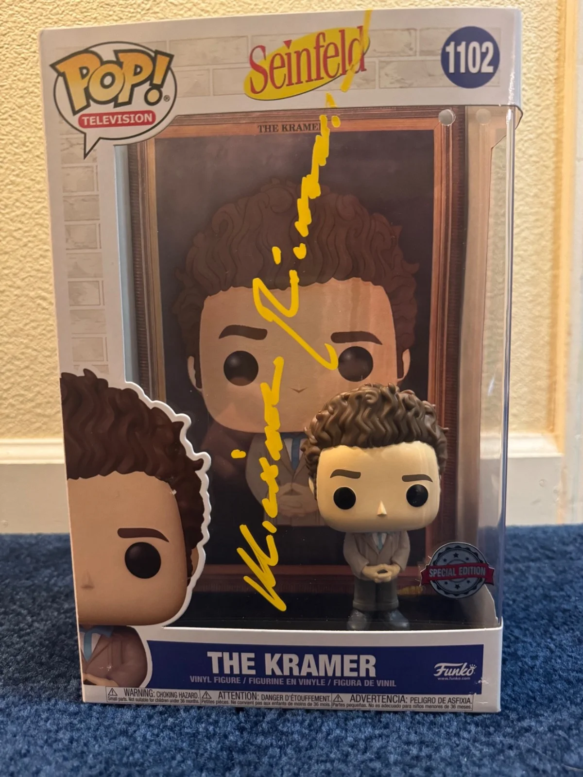 Michael Richards — Michael Richards Signed The Kramer Funko Pop Jumbo Seinfeld Rare YELLOW PAINT