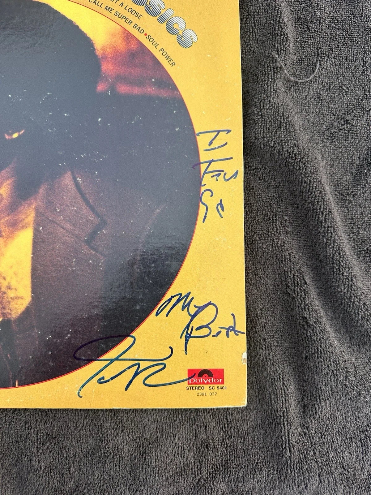 JAMES BROWN Signed "I FEEL GOOD" Greatest Hits Record with JSA LOA Autograph, image 2
