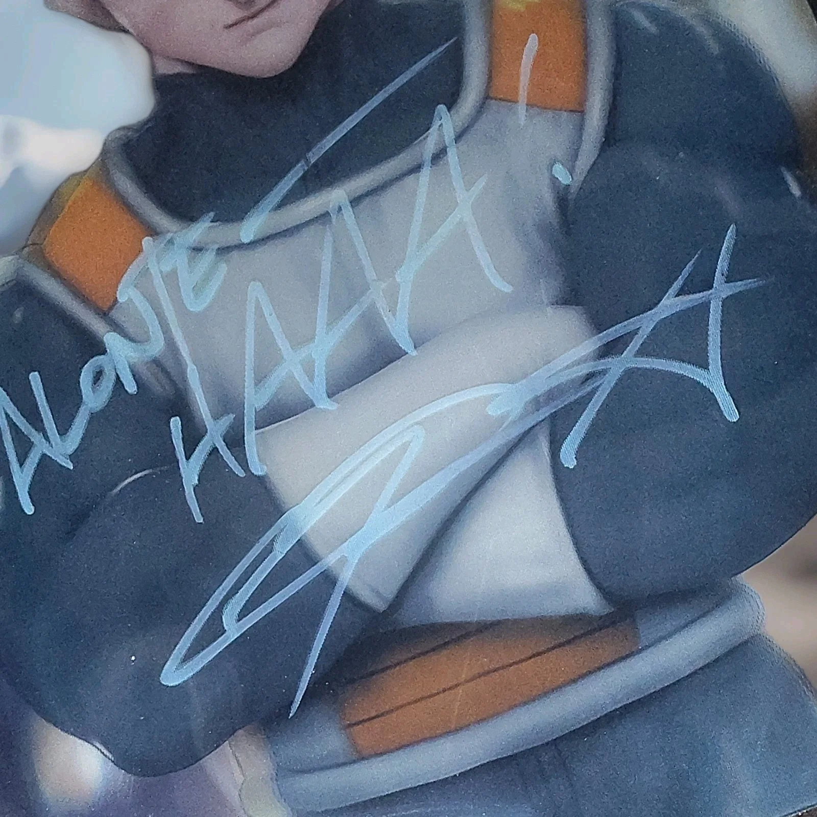 Chris Sabat — AUTOGRAPHED VEGETA COLLECTABLE, изображение 5