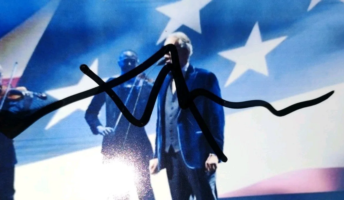 ANDREA BOCELLI OPERA ICONIC VOICE SIGNED AUTOGRAPHED WORLD CUP 2026 11X14 PHOTO, изображение 2
