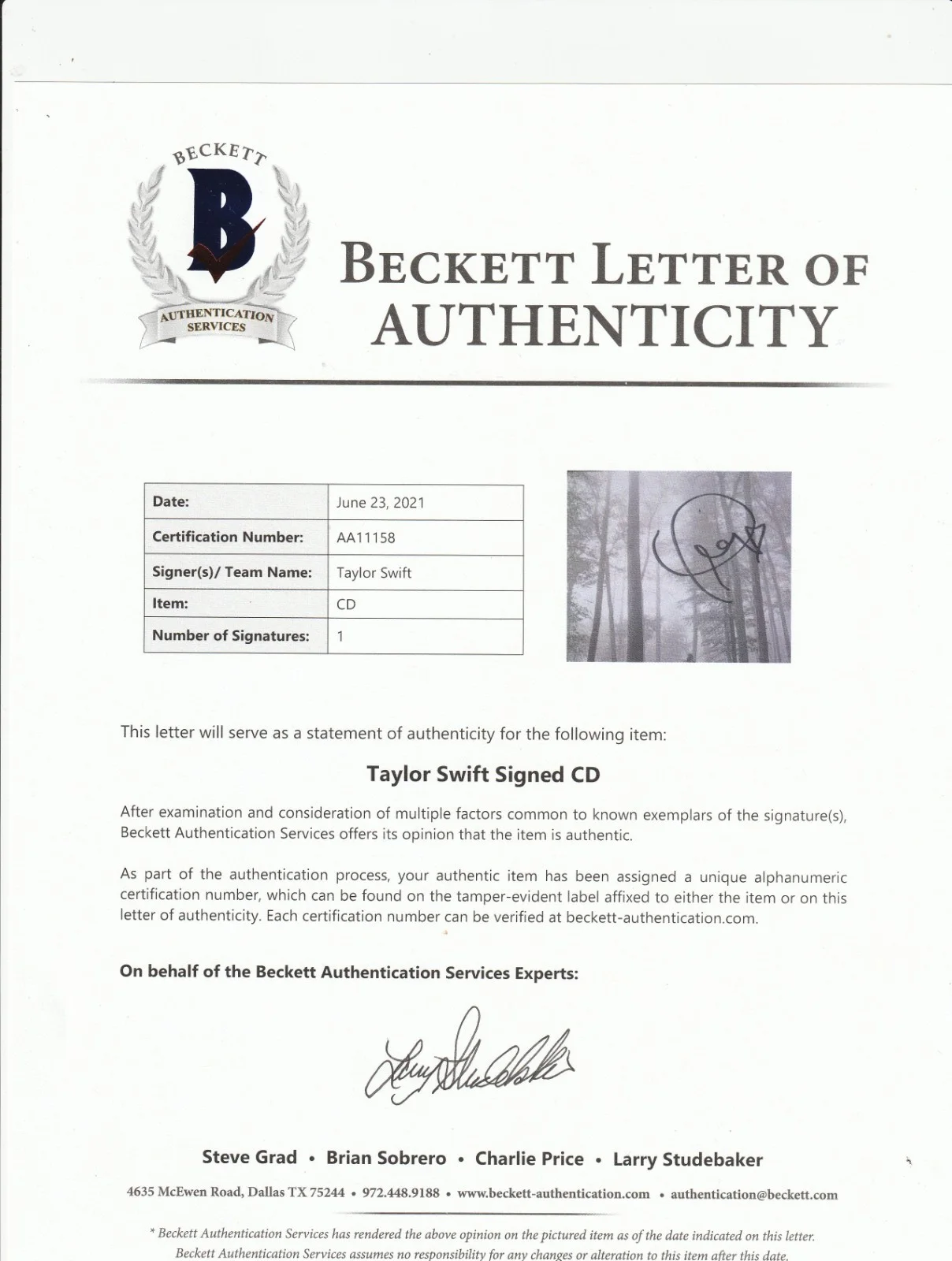 Taylor Swift — Taylor Swift Hand Signed Autographed Framed CD FOLKLORE BECKETT COA, image 2