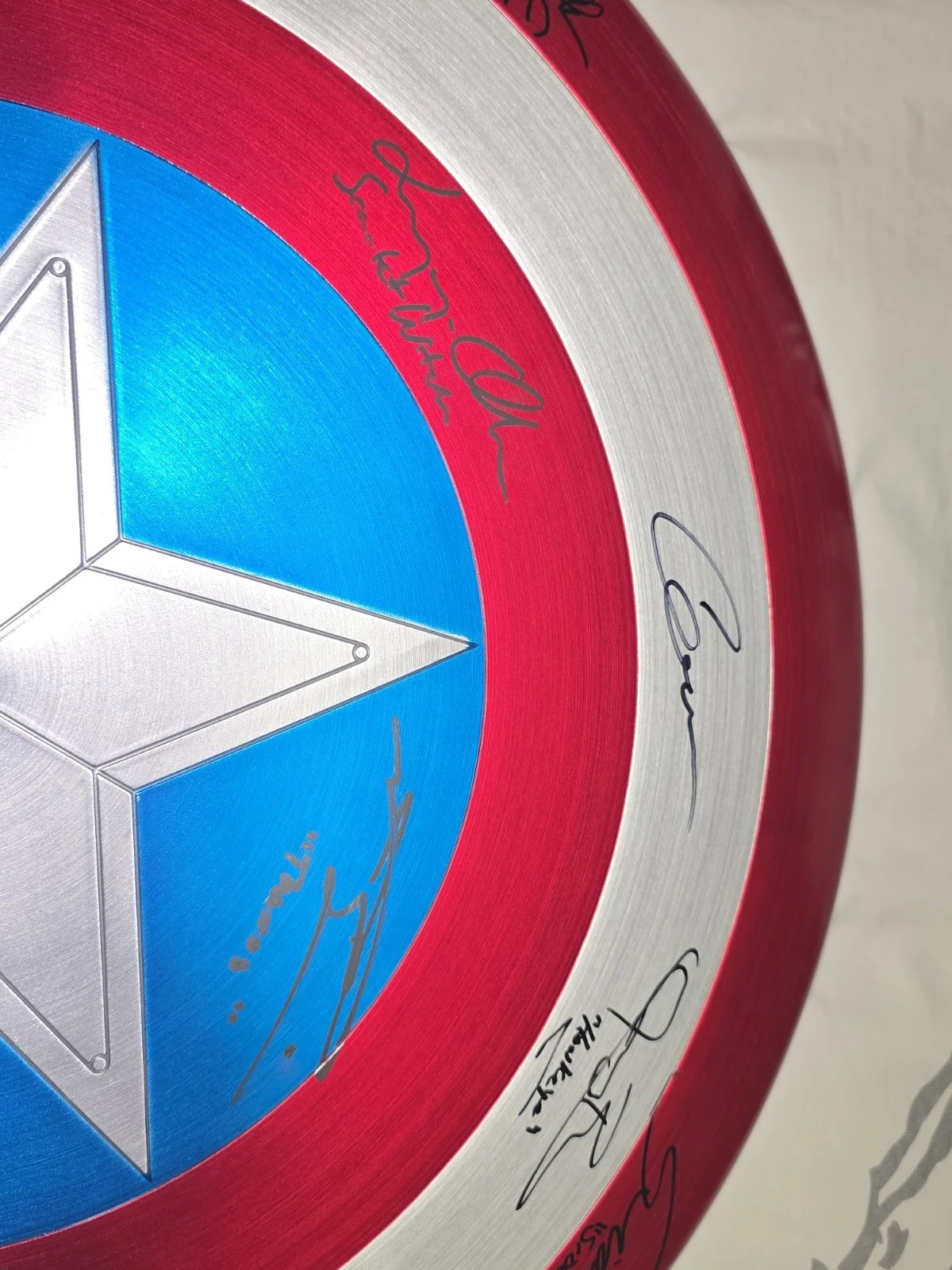 24in METAL 75th Marvel Legends CAPTAIN AMERICA SHIELD JSA, image 2