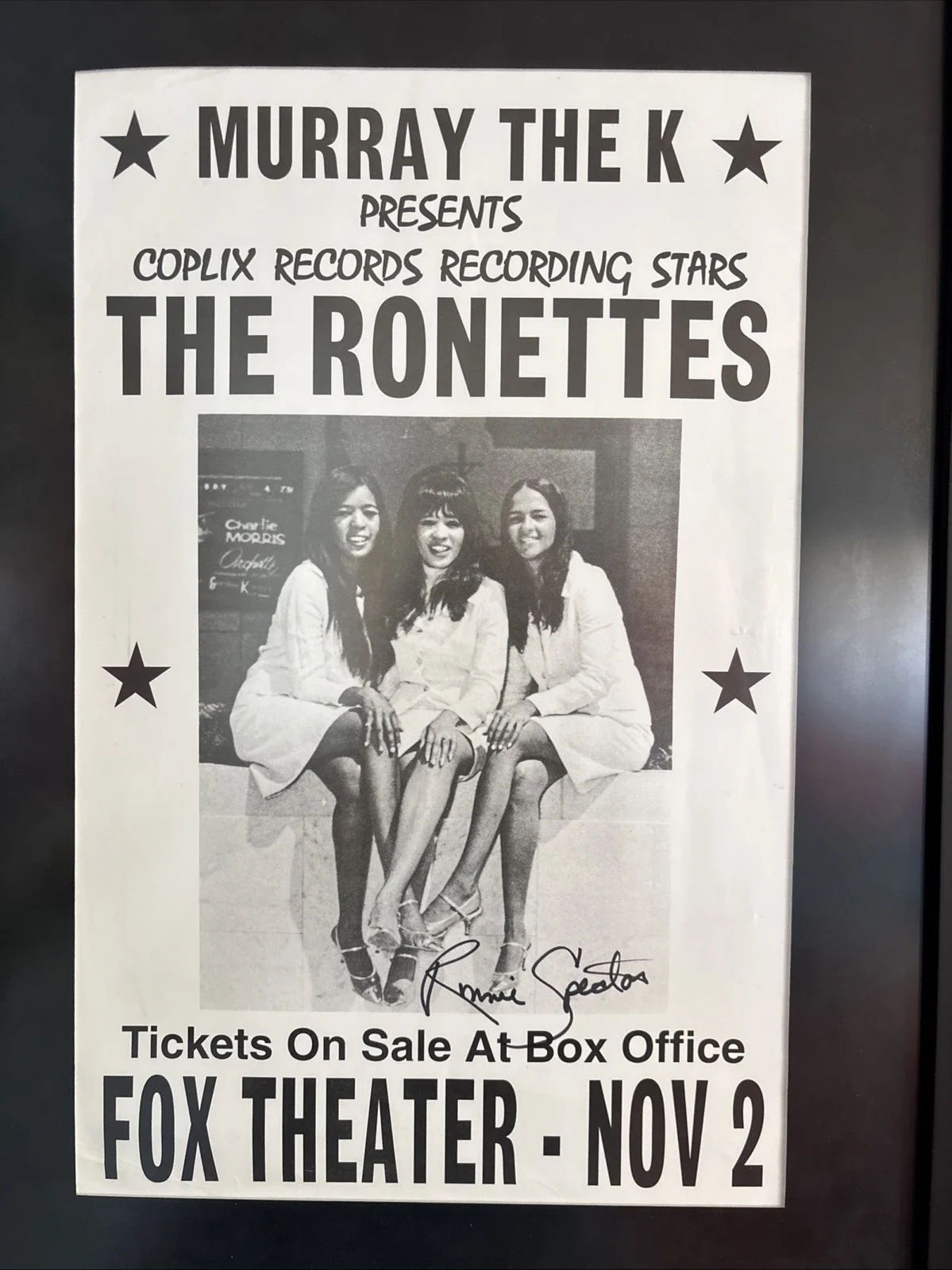RONNIE SPECTOR~Autographed 11 x 17 Concert Poster~THE RONETTES, изображение 2