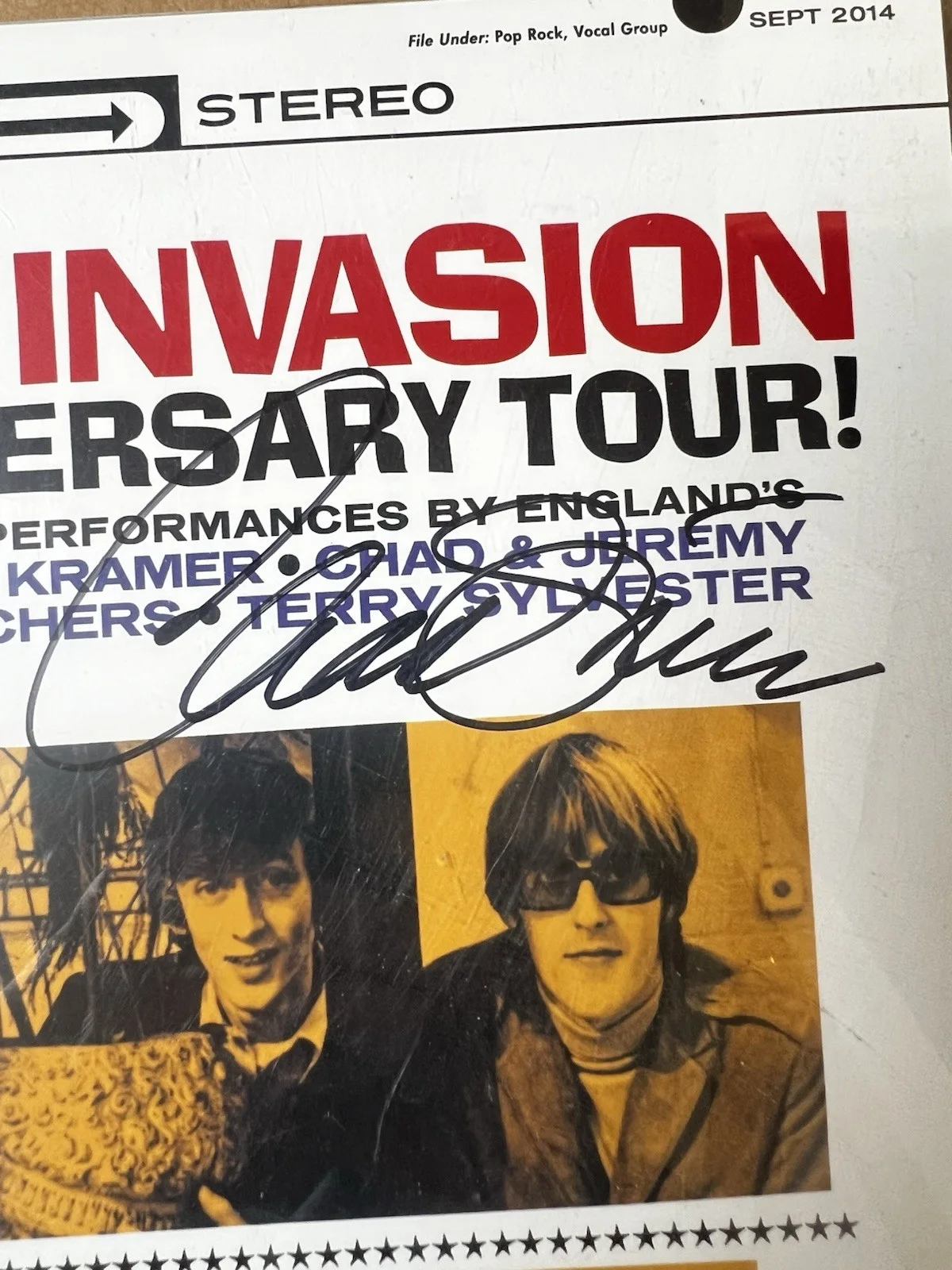 British Invasion Poster 11x17 Signed By Denny Laine And Chad Stewart, изображение 2
