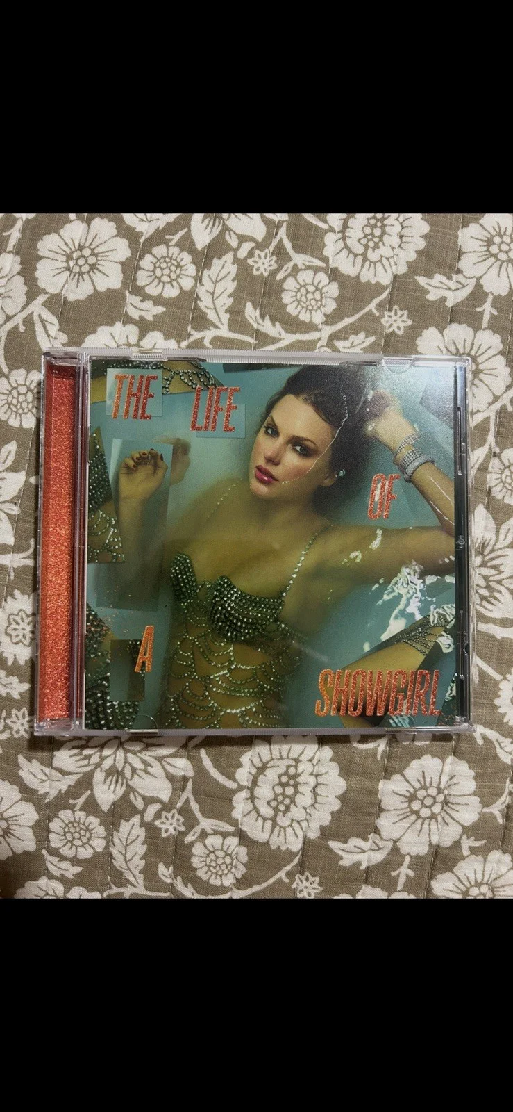 *RARE* LONG SIGNATURE Taylor Swift The Life Of A Showgirl SIGNED CD Photo 4 Open, изображение 2
