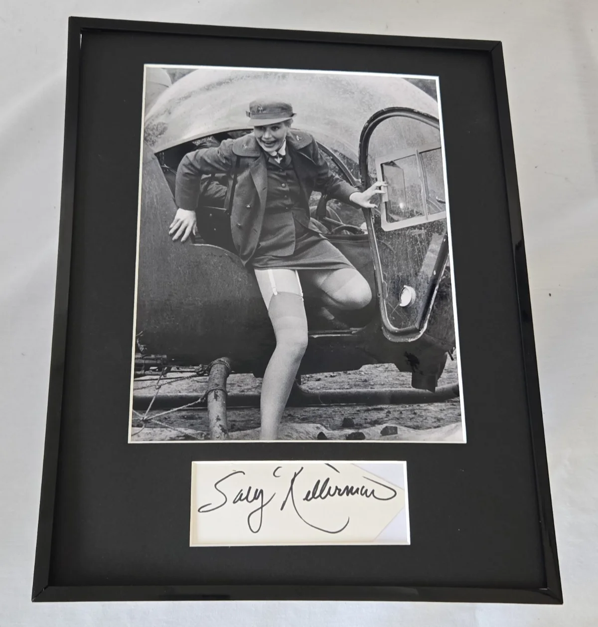 Sally Kellerman Signed Photo Display Framed 11x14 MASH, image 2