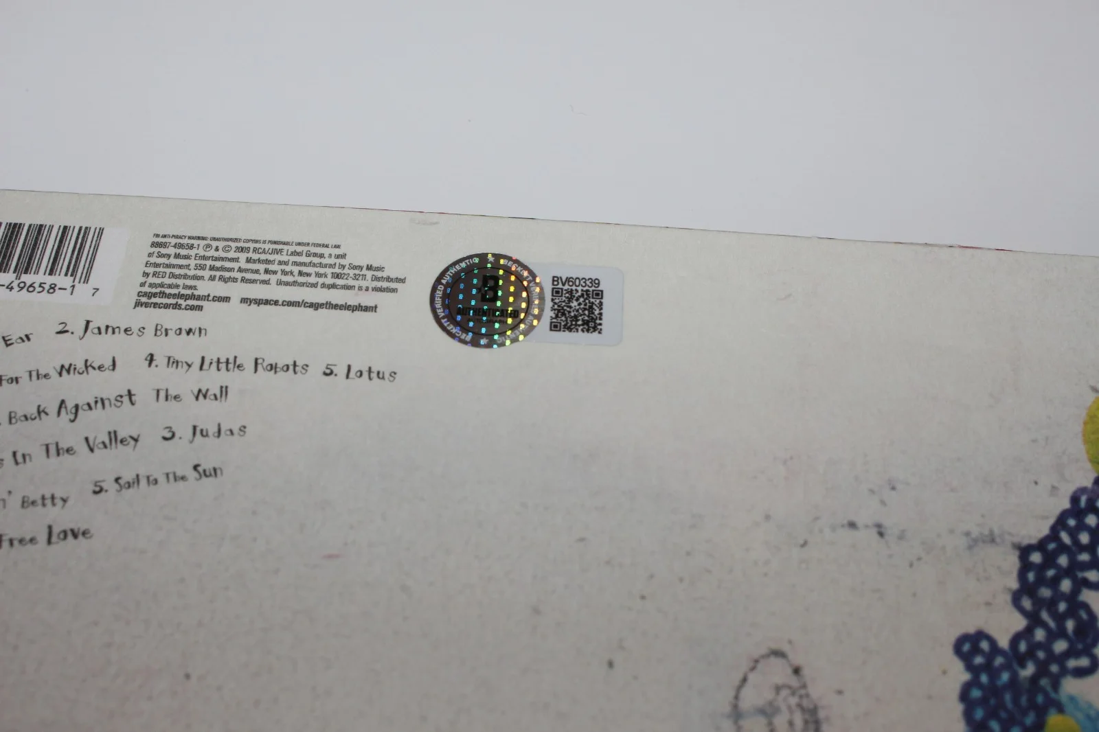 MATT SHULTZ SIGNED CAGE THE ELEPHANT SELF TITLED ALBUM VINYL RECORD BECKETT COA, image 2