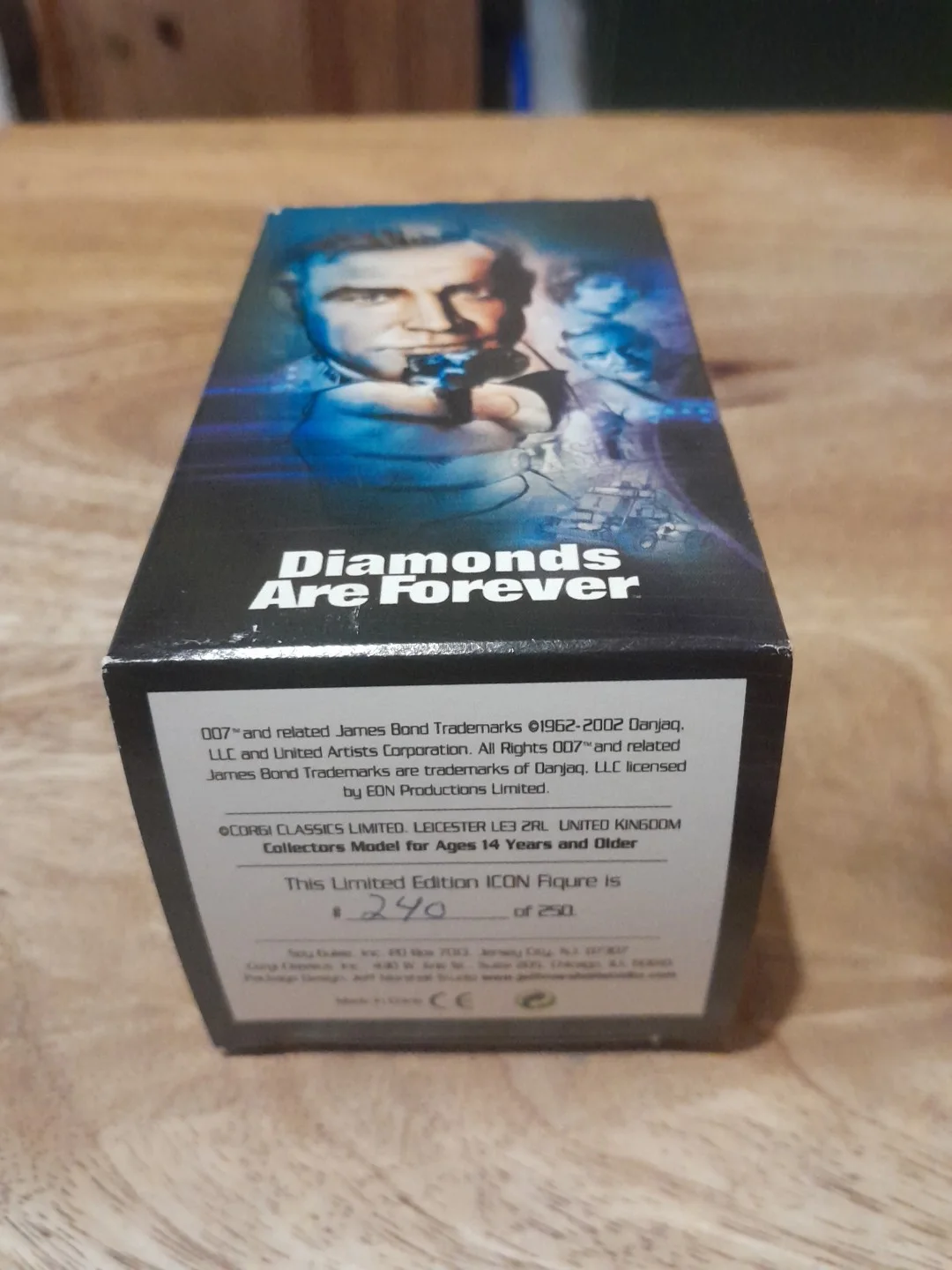 JAMES BOND 007 Corgi ICONS Sean Connery Spyguise BOX ONLY, image 2