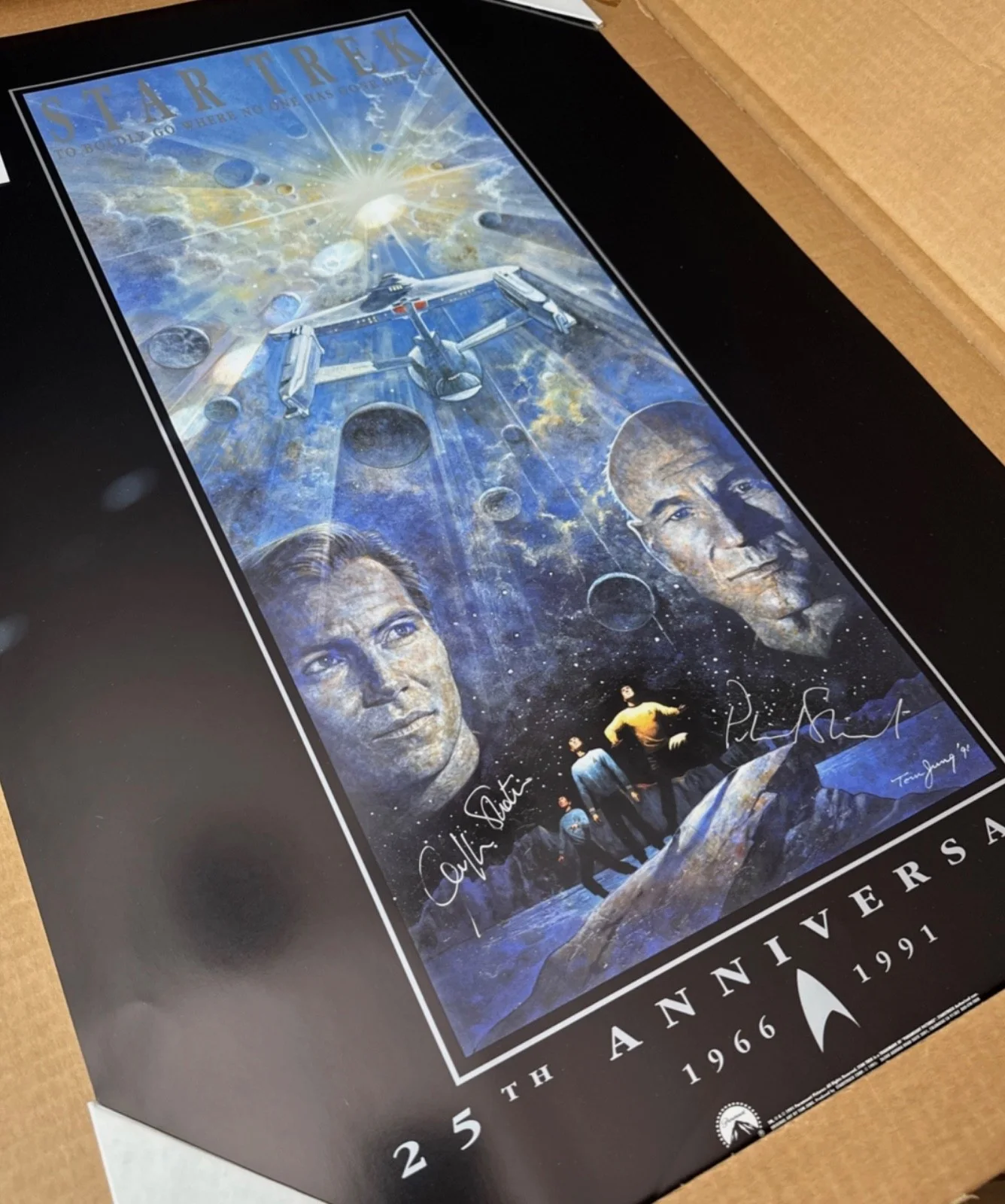 Patrick Stewart, Willam Shatner — Star Trek 25th Anniversary Poster- DUAL SIGNED By Stewart And Shatner. NIB COA, изображение 3