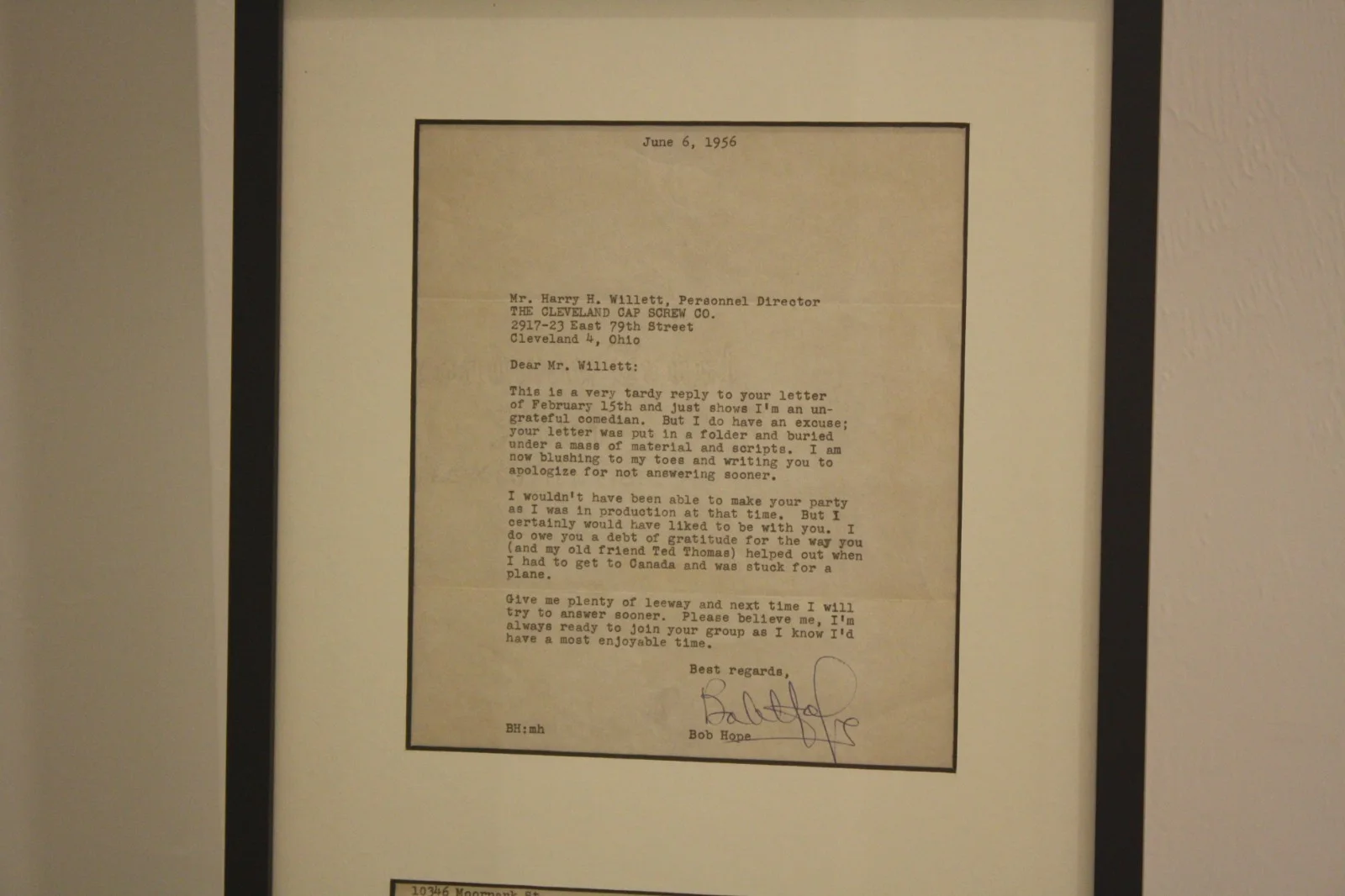 Bob Hope — BOB HOPE Signed Letter Framed - JSA Letter of Authenticity, image 3