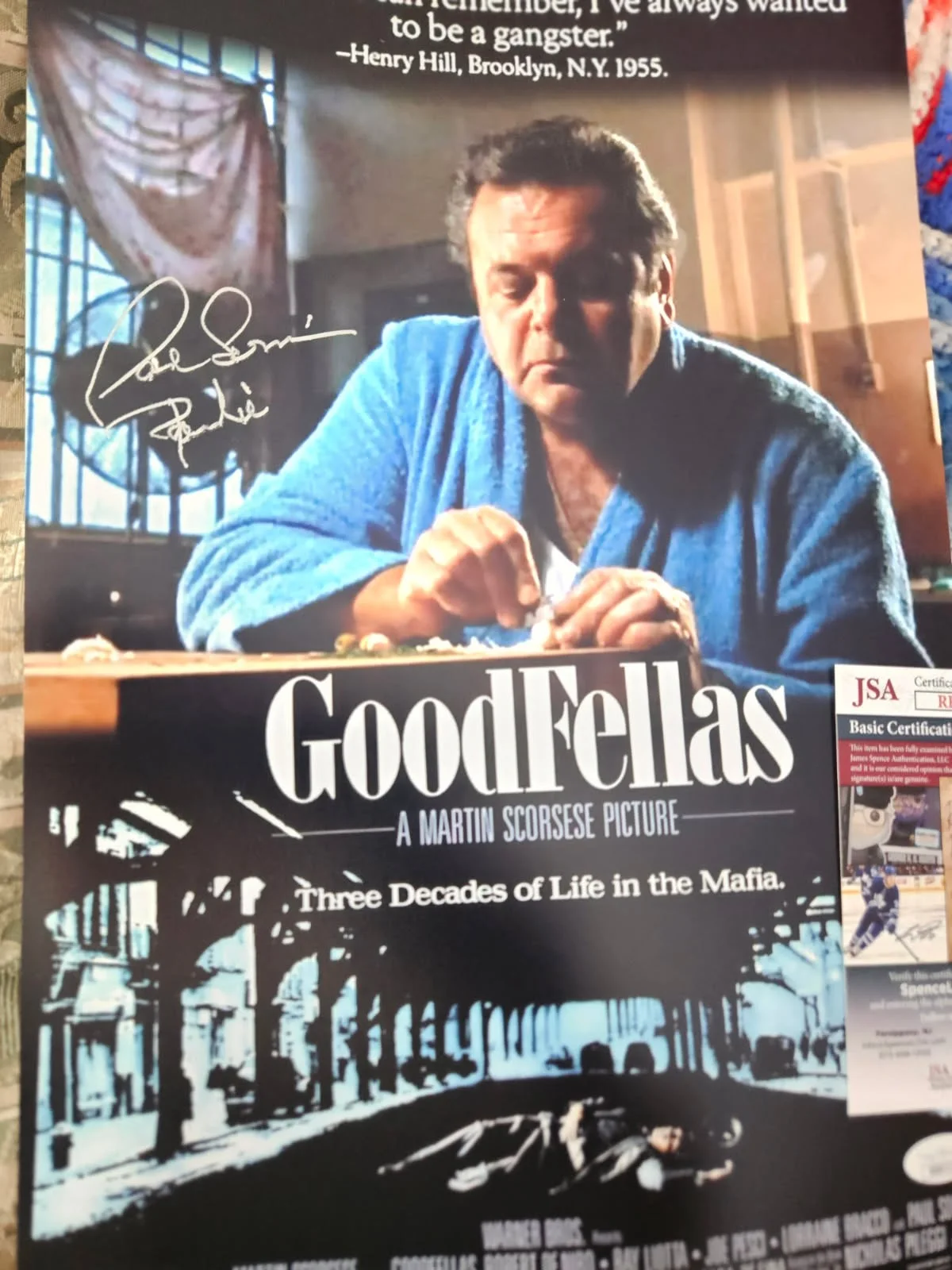 Paul Sorvino — Goodfellas Paul Sorvino autograph 11x17 cutting garlic photo JSA Certified *