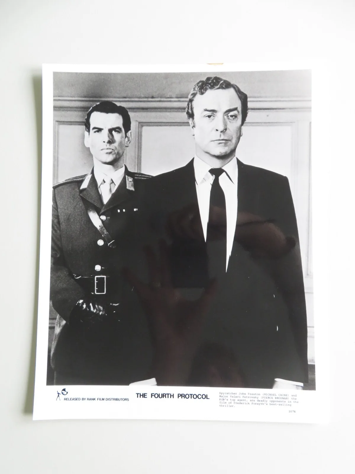 THE FOURTH PROTOCOL MOVIE STILL PHOTO LOT OF 7 MICHAEL CAINE PIERCE BROSNAN 1987, изображение 4