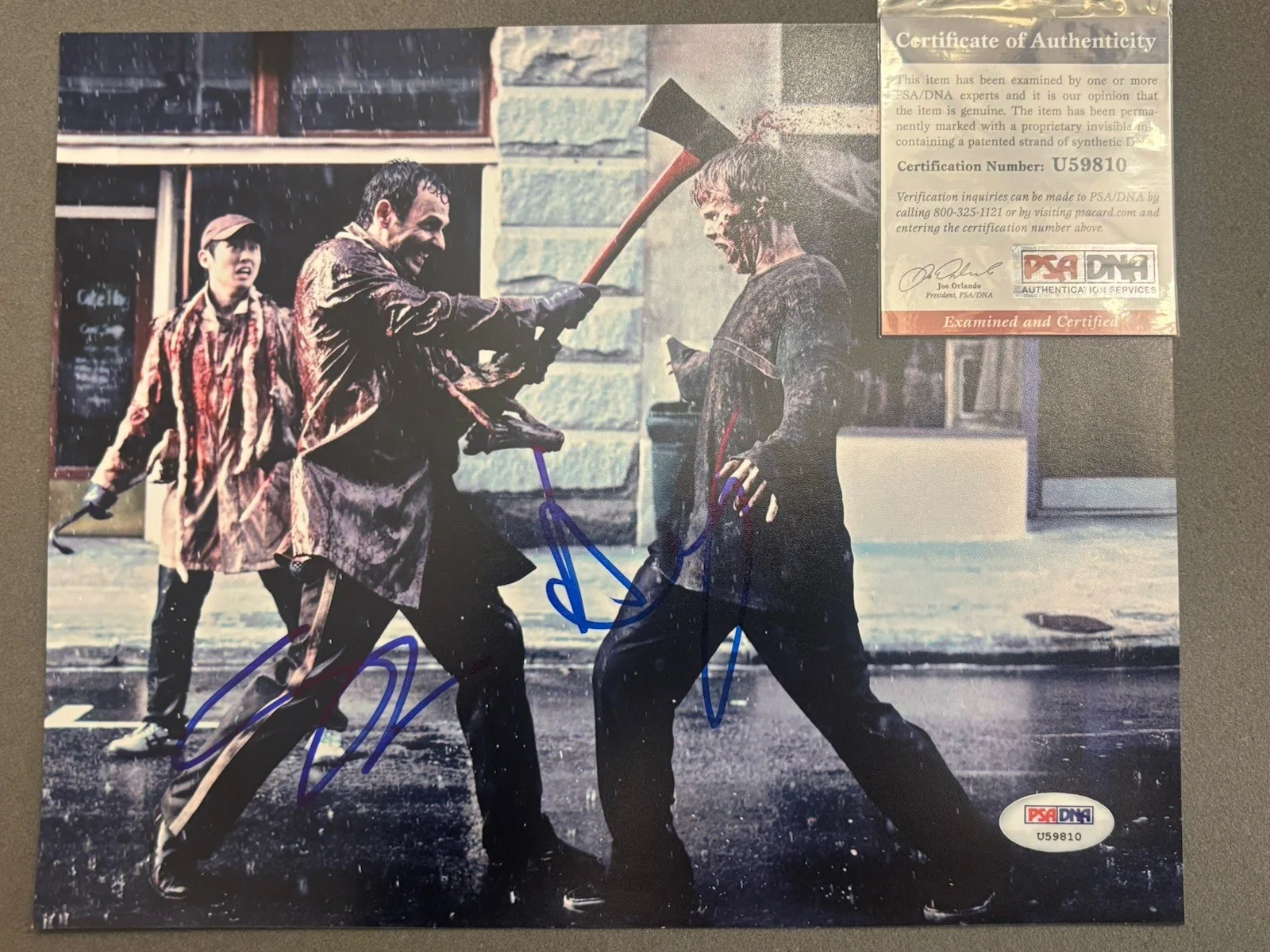 Andrew Lincoln — TWD Andrew Lincoln & Steven Yeun Autographed 8x10, изображение 3