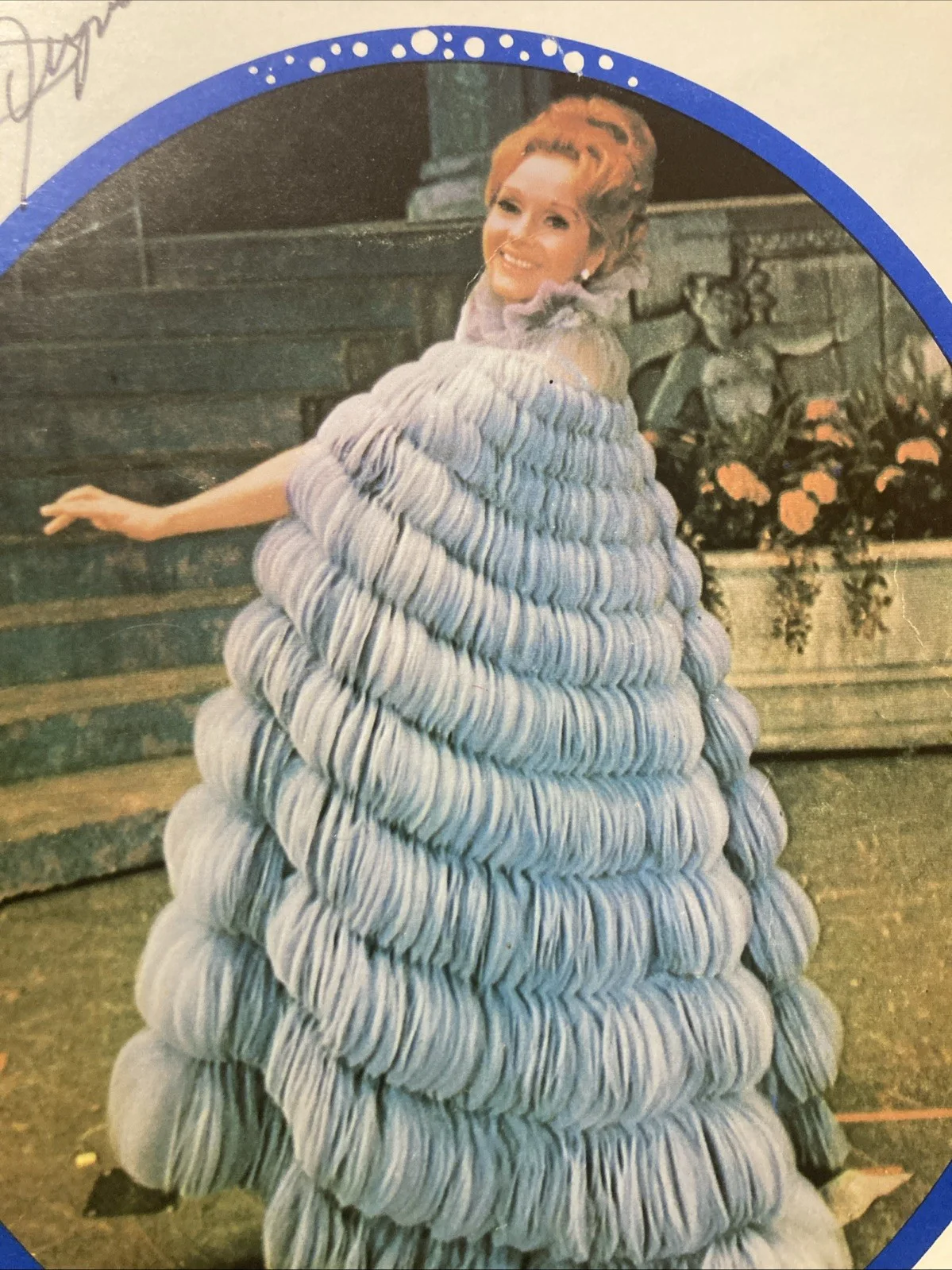 Debbie Reynolds — 1973 DEBBIE REYNOLDS autographed "Irene" Souvenir Album musical, image 3