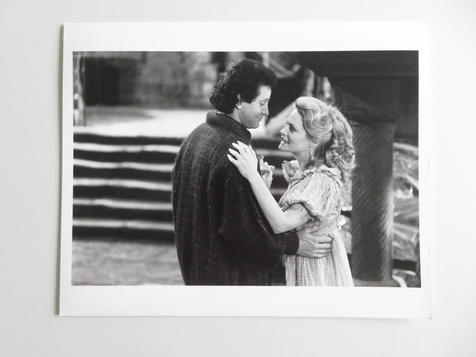 HIGH SPIRITS - B MOVIE STILL PHOTO LOT OF 2 STEVE GUTTENBERG PETER O'TOOLE 1988, изображение 3