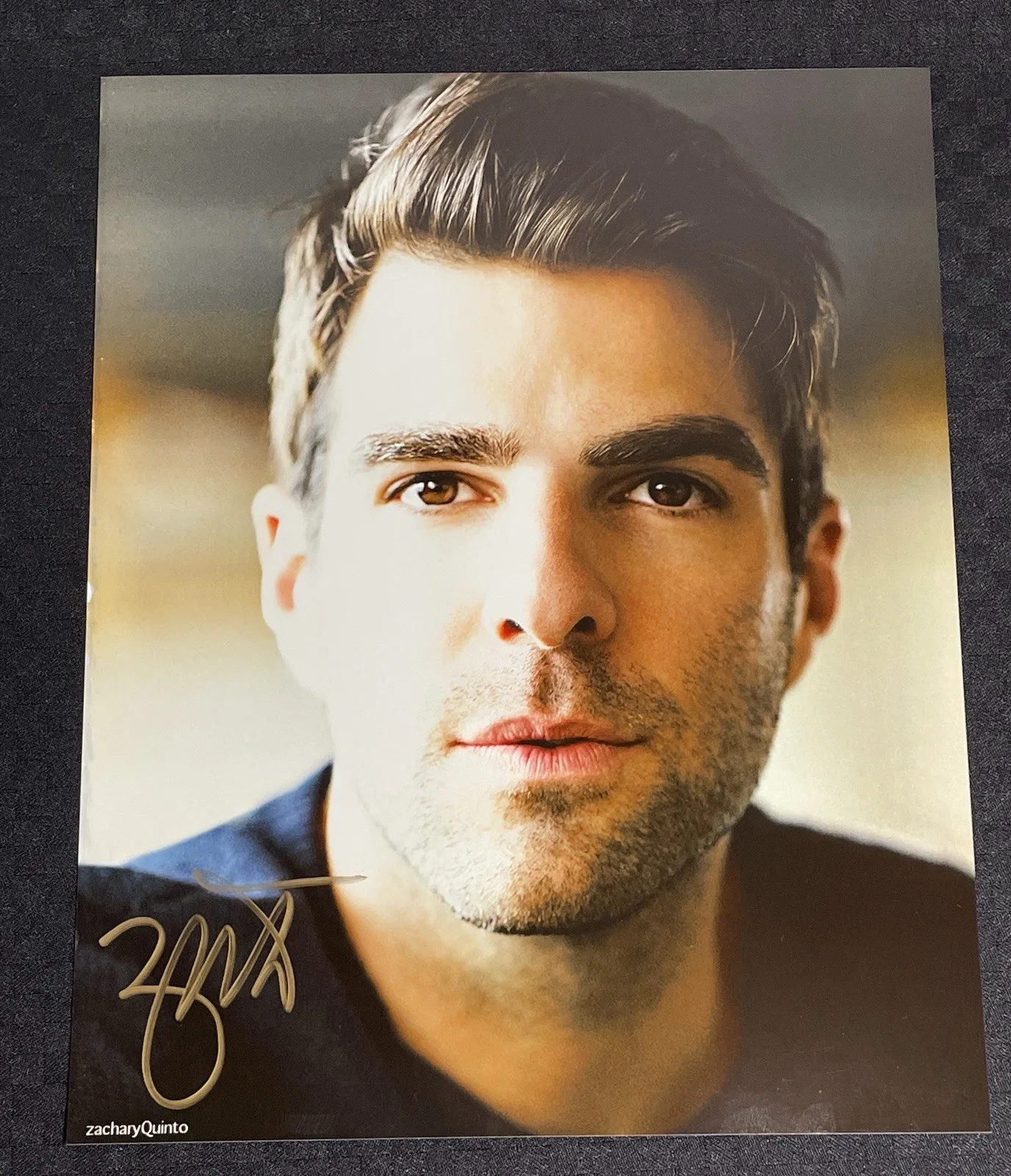 Zachary Quinto — Zachary Quinto Autographed Photo 8x10 COA Star Trek Heroes Brilliant Minds, изображение 2
