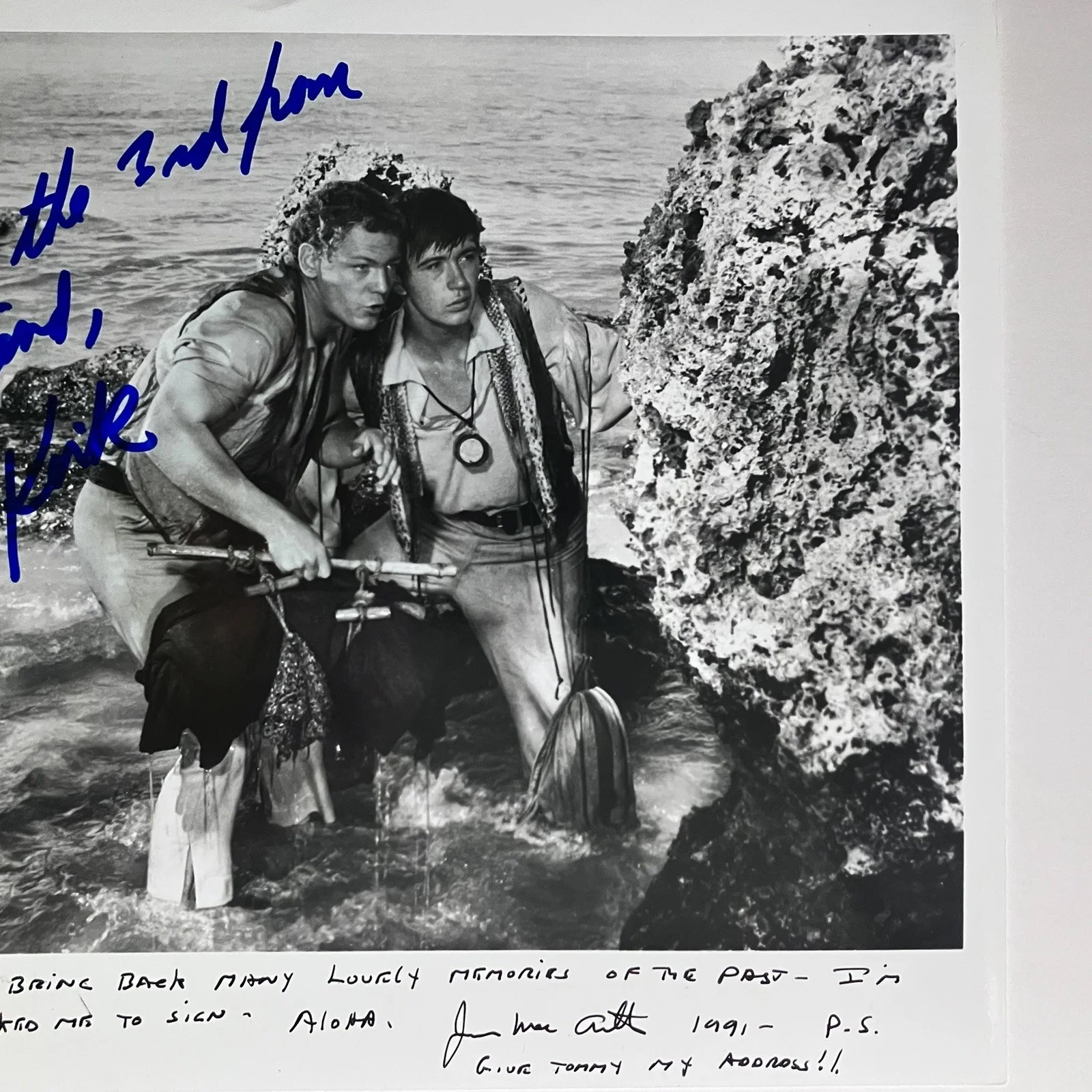 Tommy Kirk, James MacArthur — DISNEY Signed 8x10 / TOMMY KIRK & James MacArthur / SWISS FAMILY ROBINSON (1960), изображение 4
