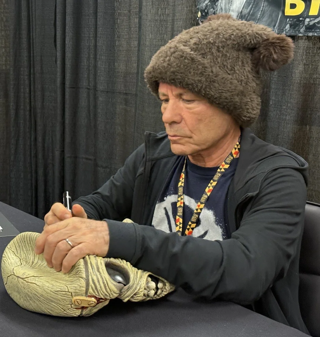 Bruce Dickinson AUTOGRAPH SIGNED Eddie Mask INSCRIPTION Run To The Hills PROOF, image 2